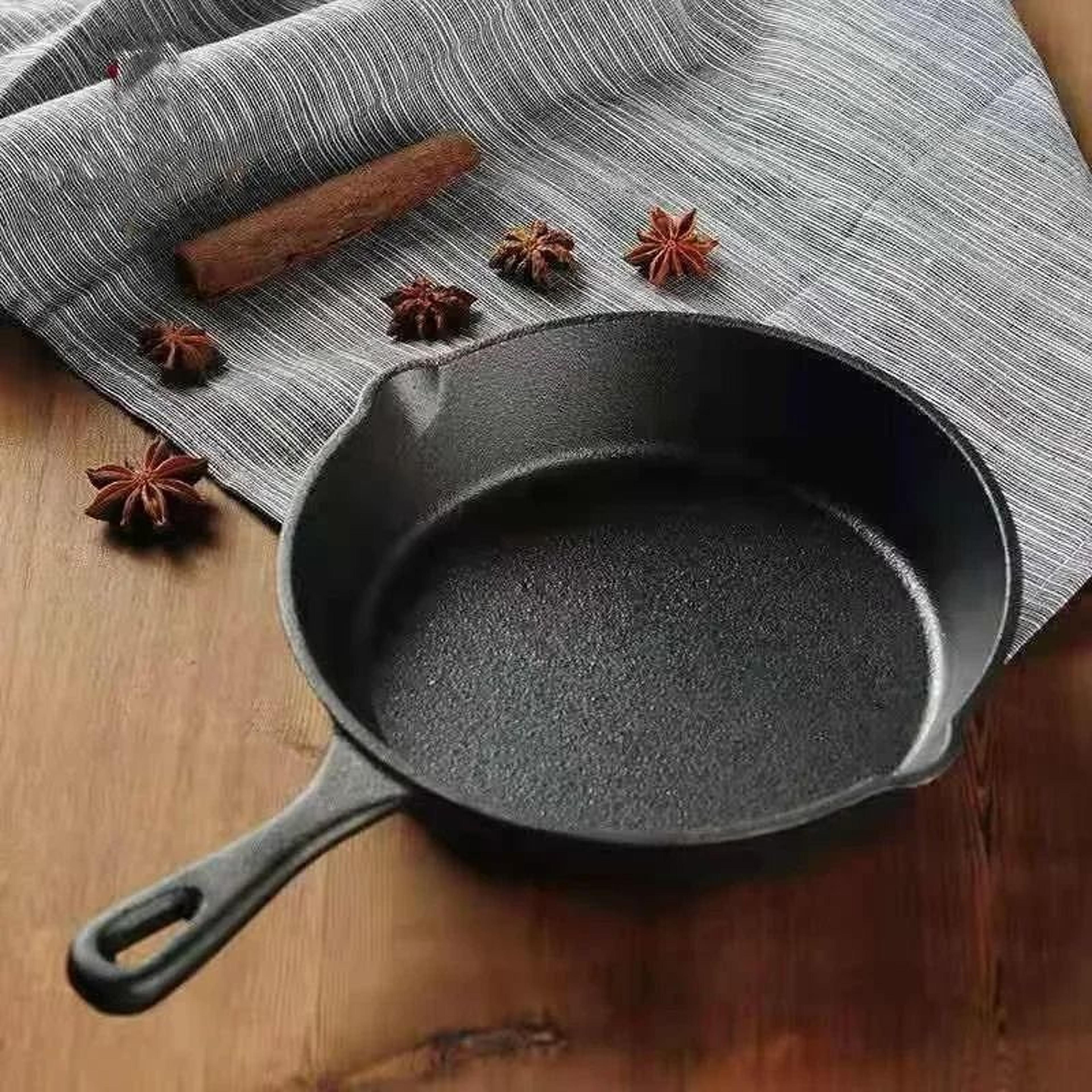 SizzleMini Cast Iron Pan 1