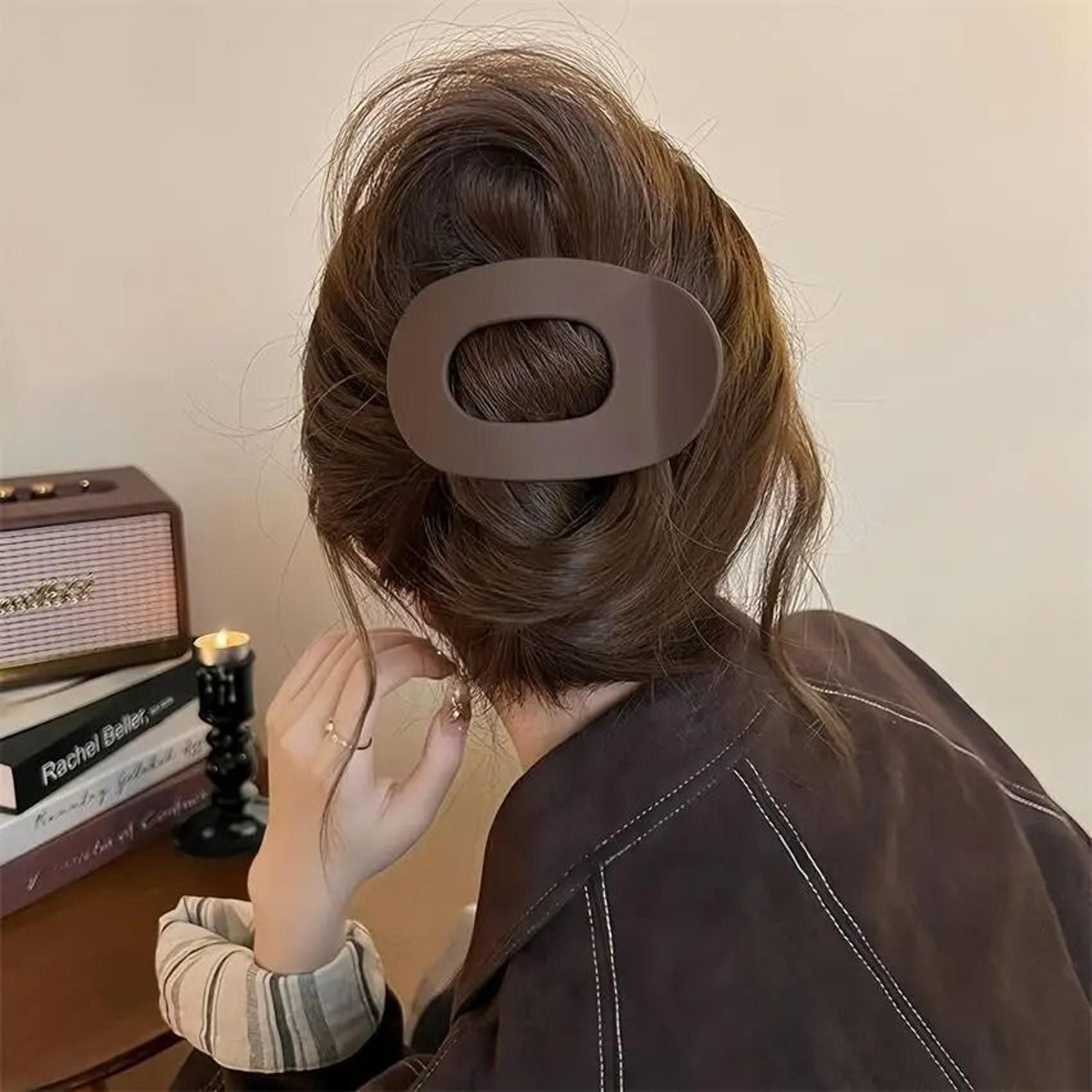 SleekSpoon Matte Hair Claw 7