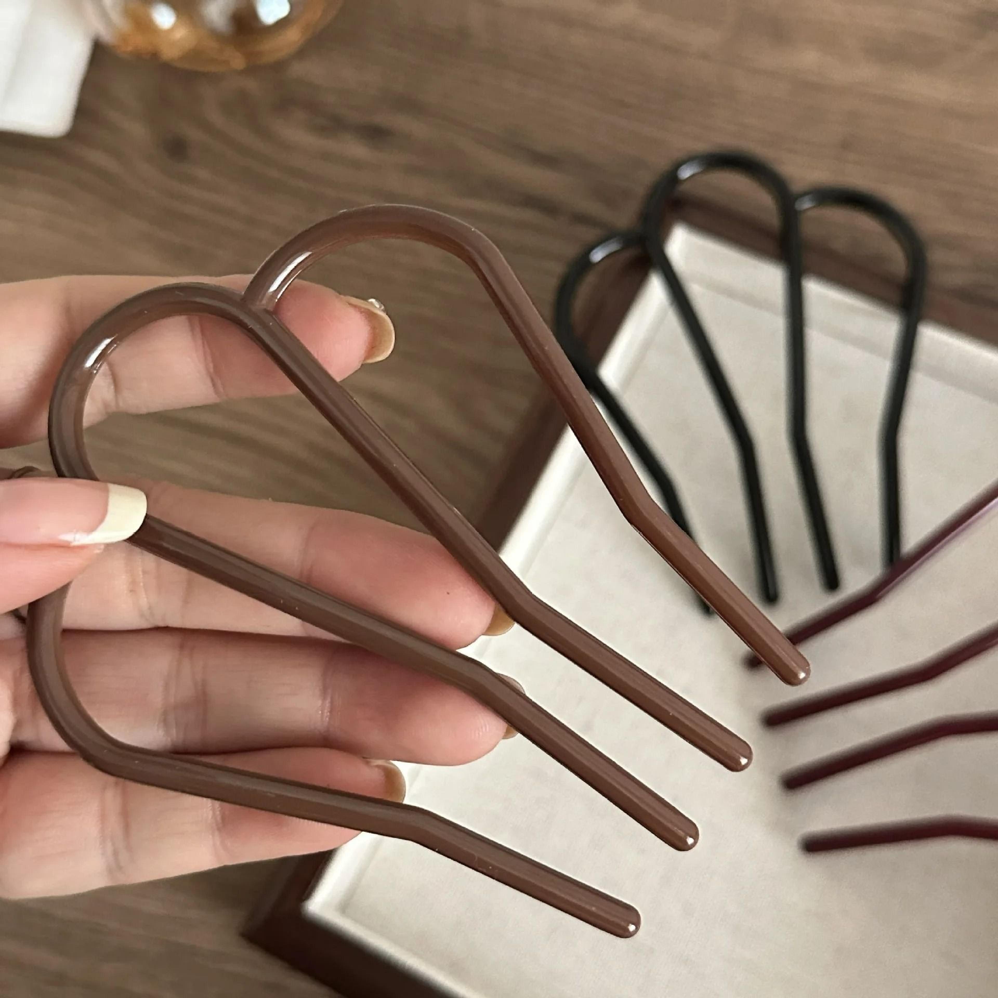 LunaCurve Acrylic Hair Fork 2