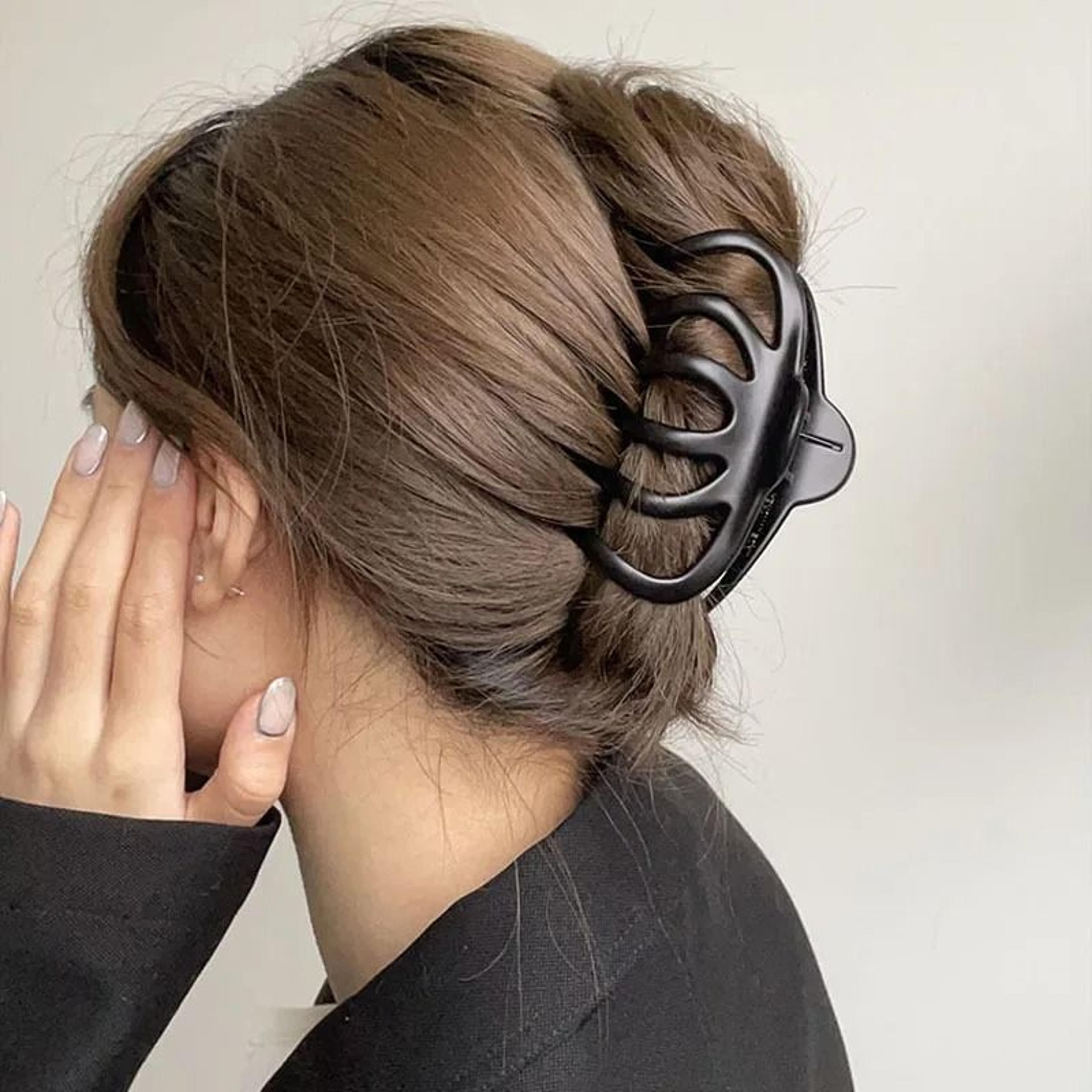 LunaGrip Large Hair Claw 1