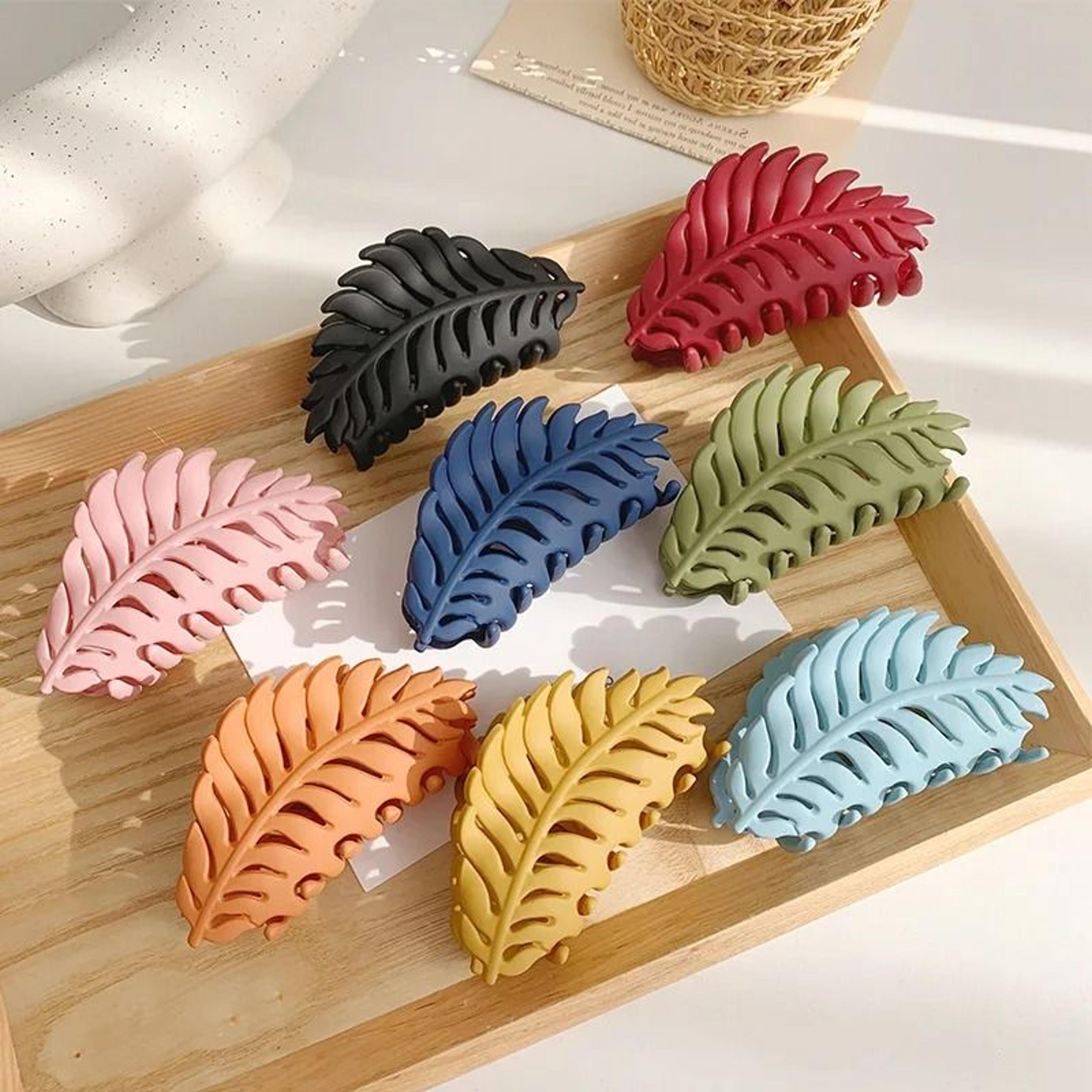 LeafTwist Ponytail Hair Claw 0