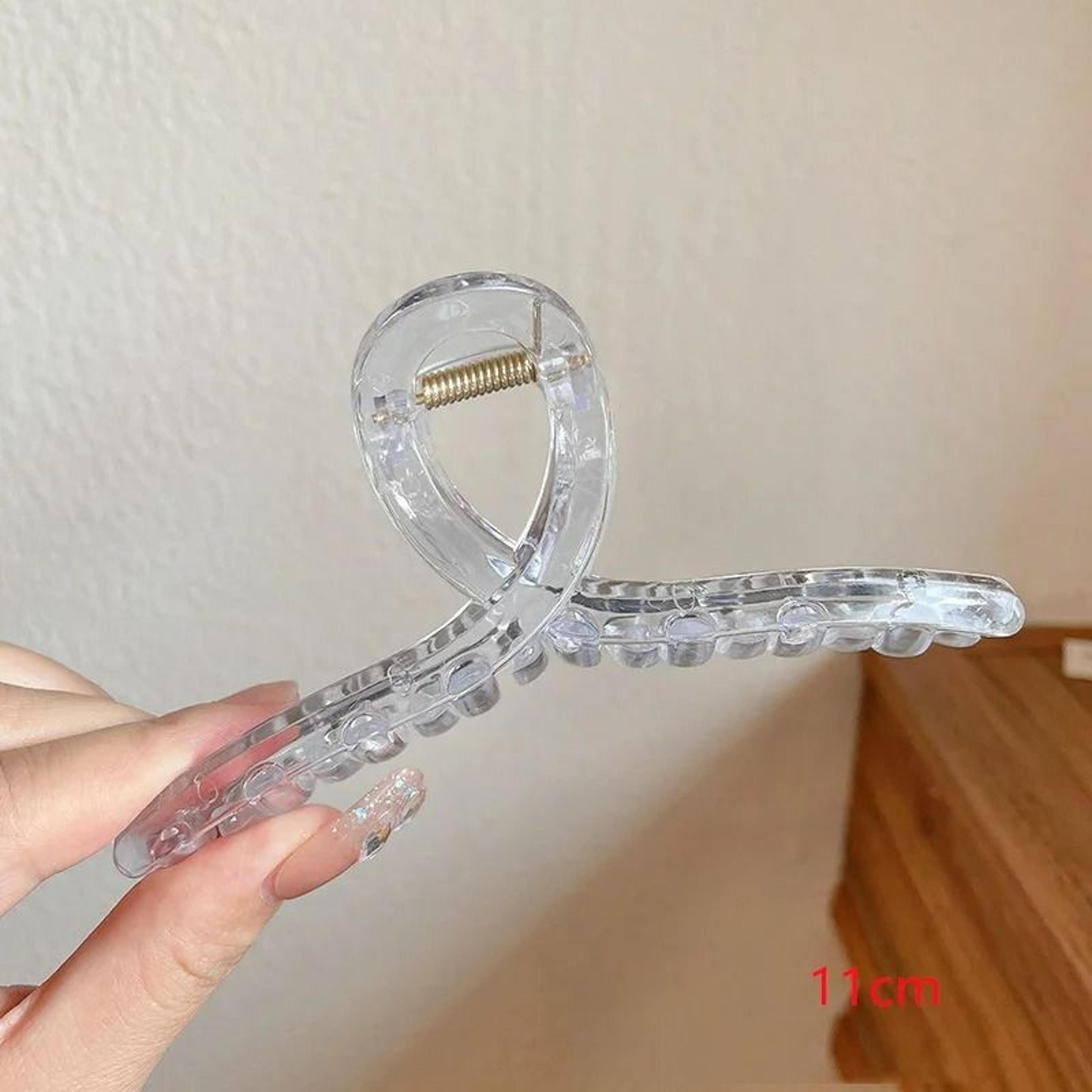 CrystalGrip Transparent Hair Claw 11