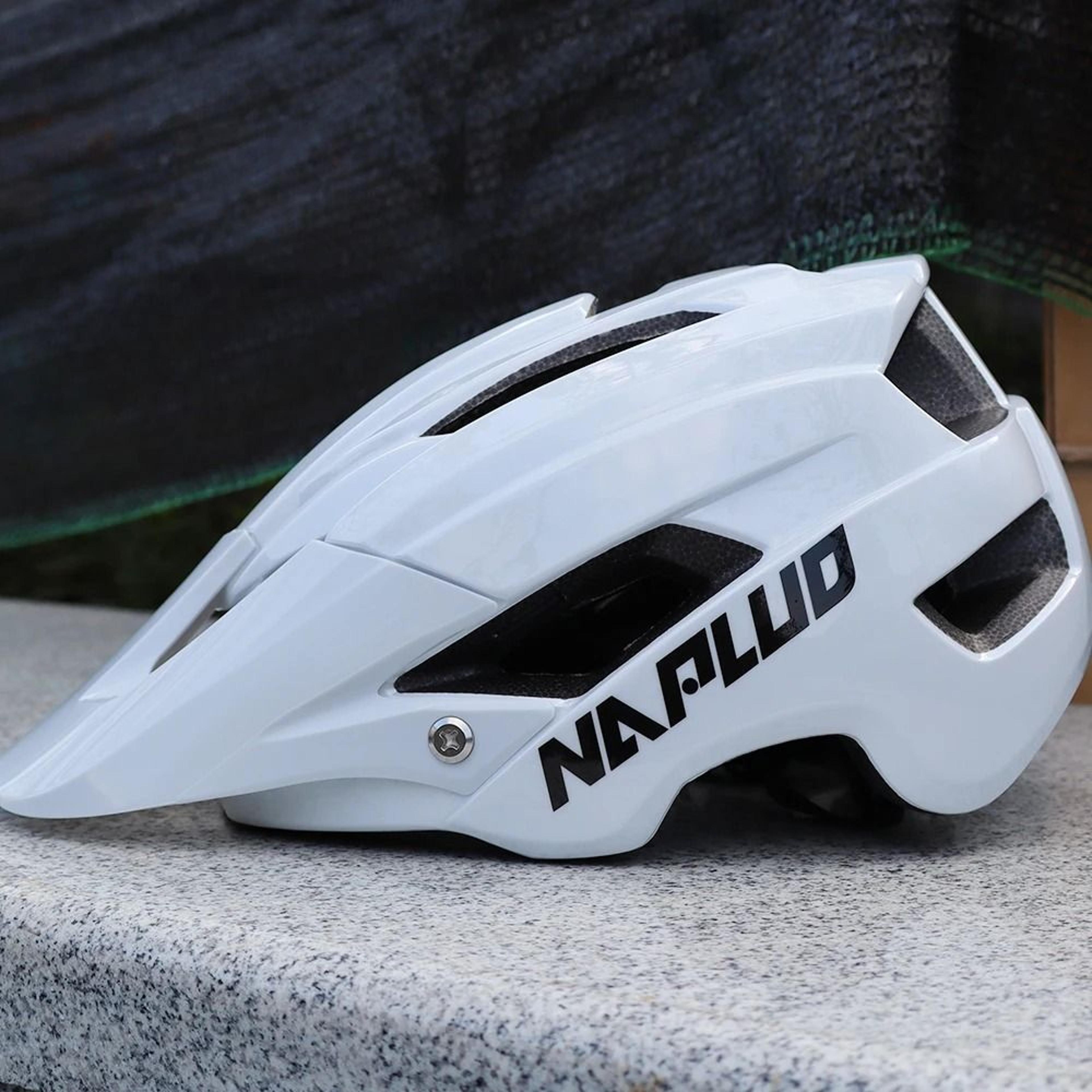 TrailVenture Lightweight MTB Helmet 9