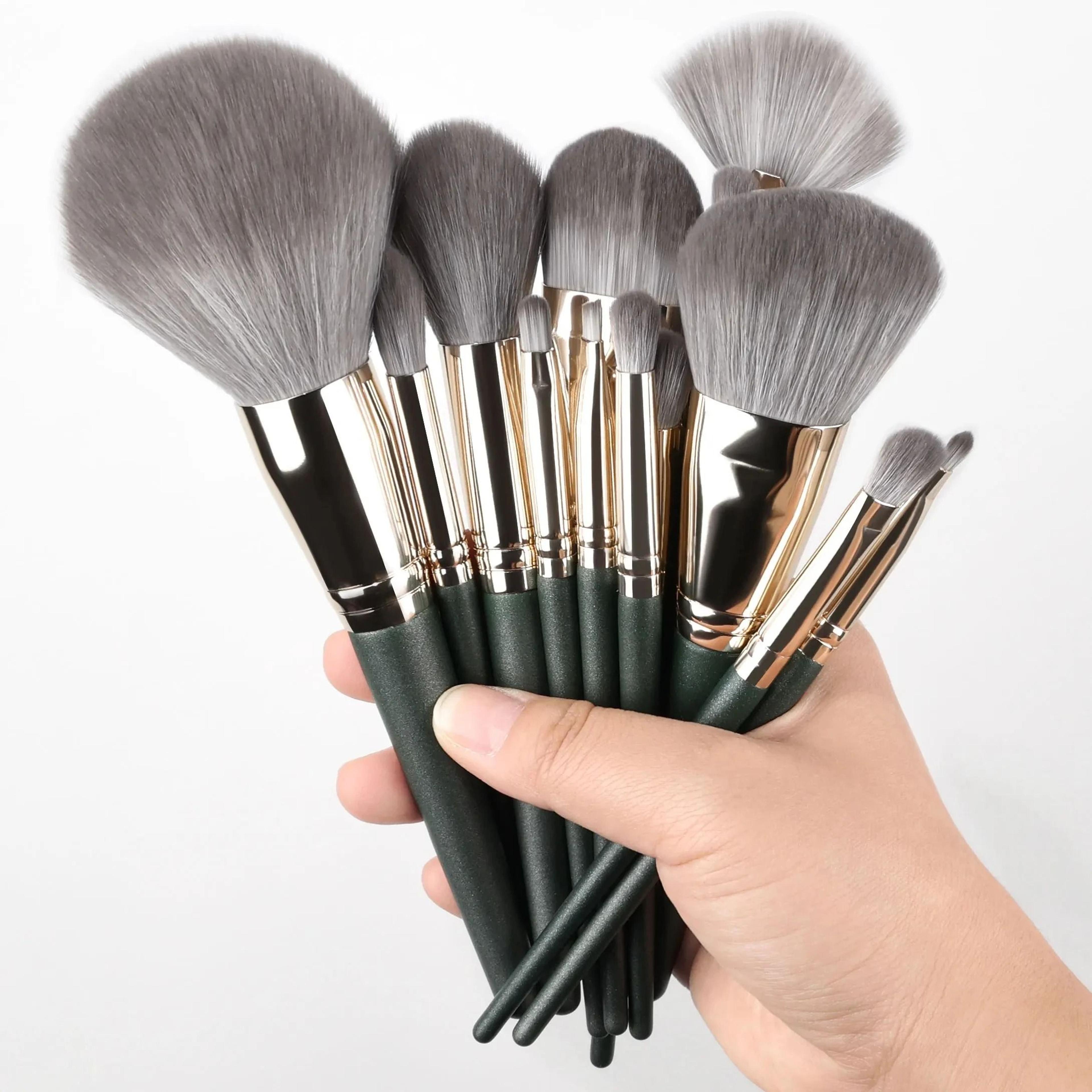 SilverLuxe 14 Piece Makeup Brush Set 9