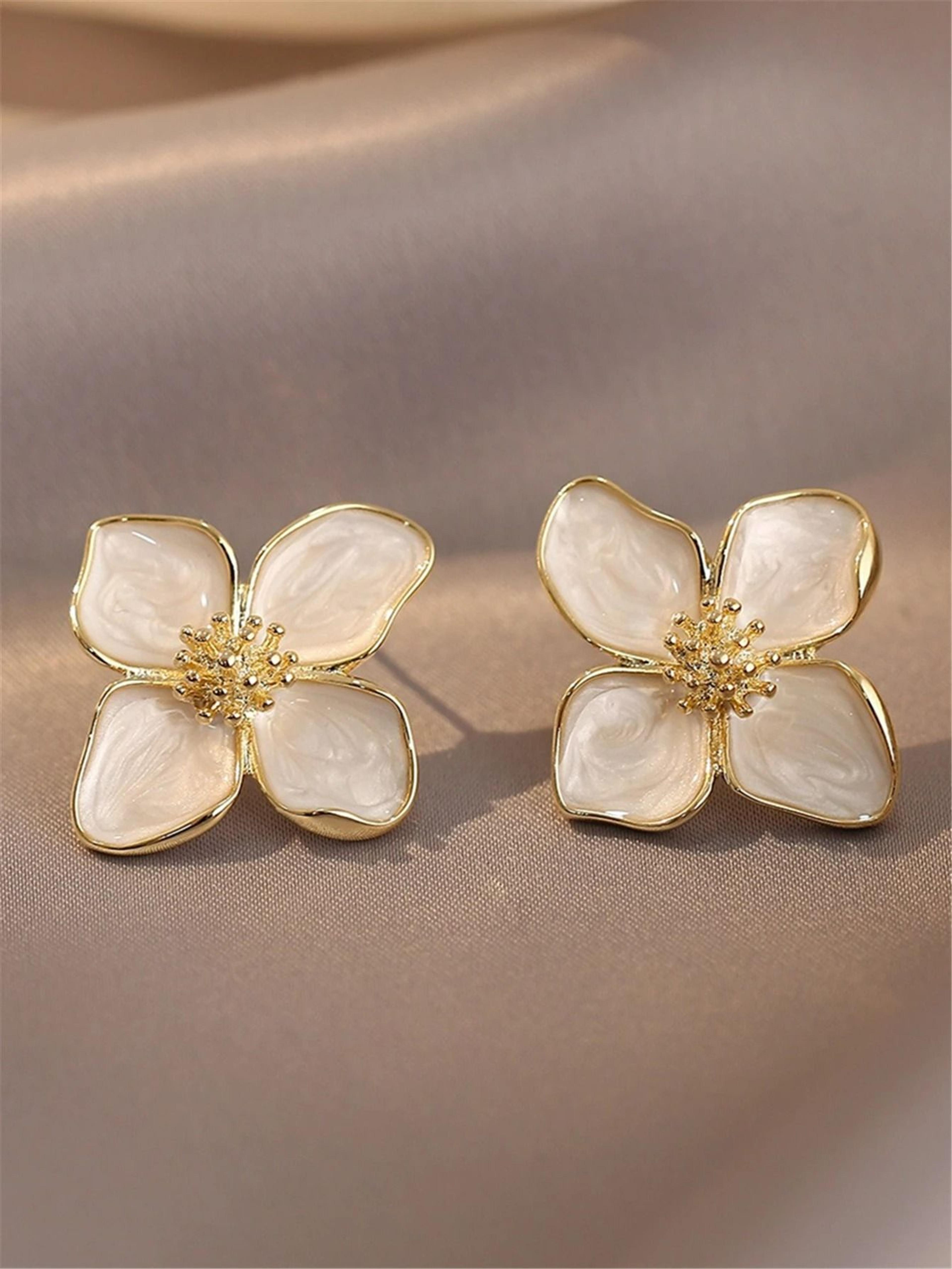 HibiscusGlow Floral Stud Earrings 7