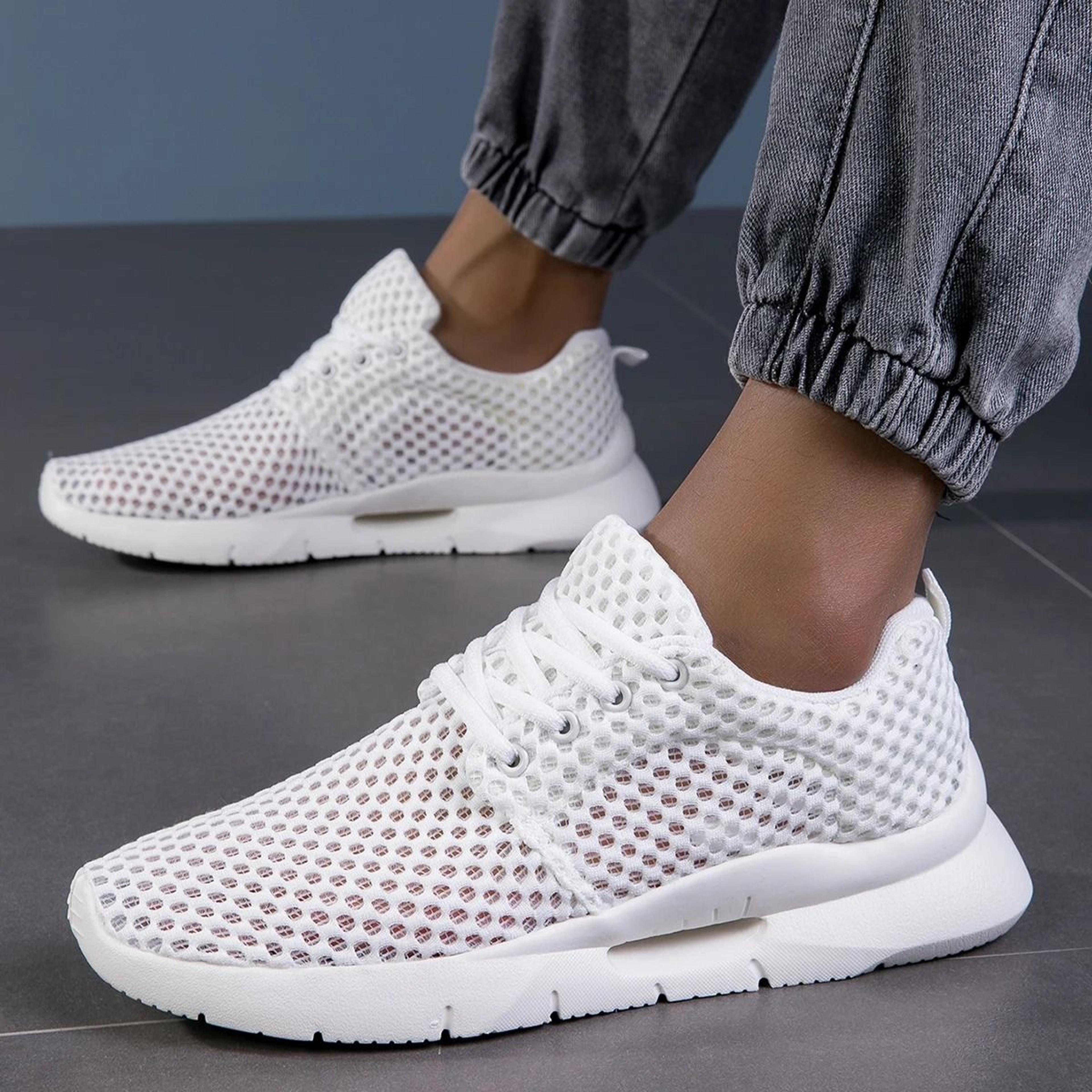 New White Mesh Breathable Lightweight Summer Shoes For Men 1