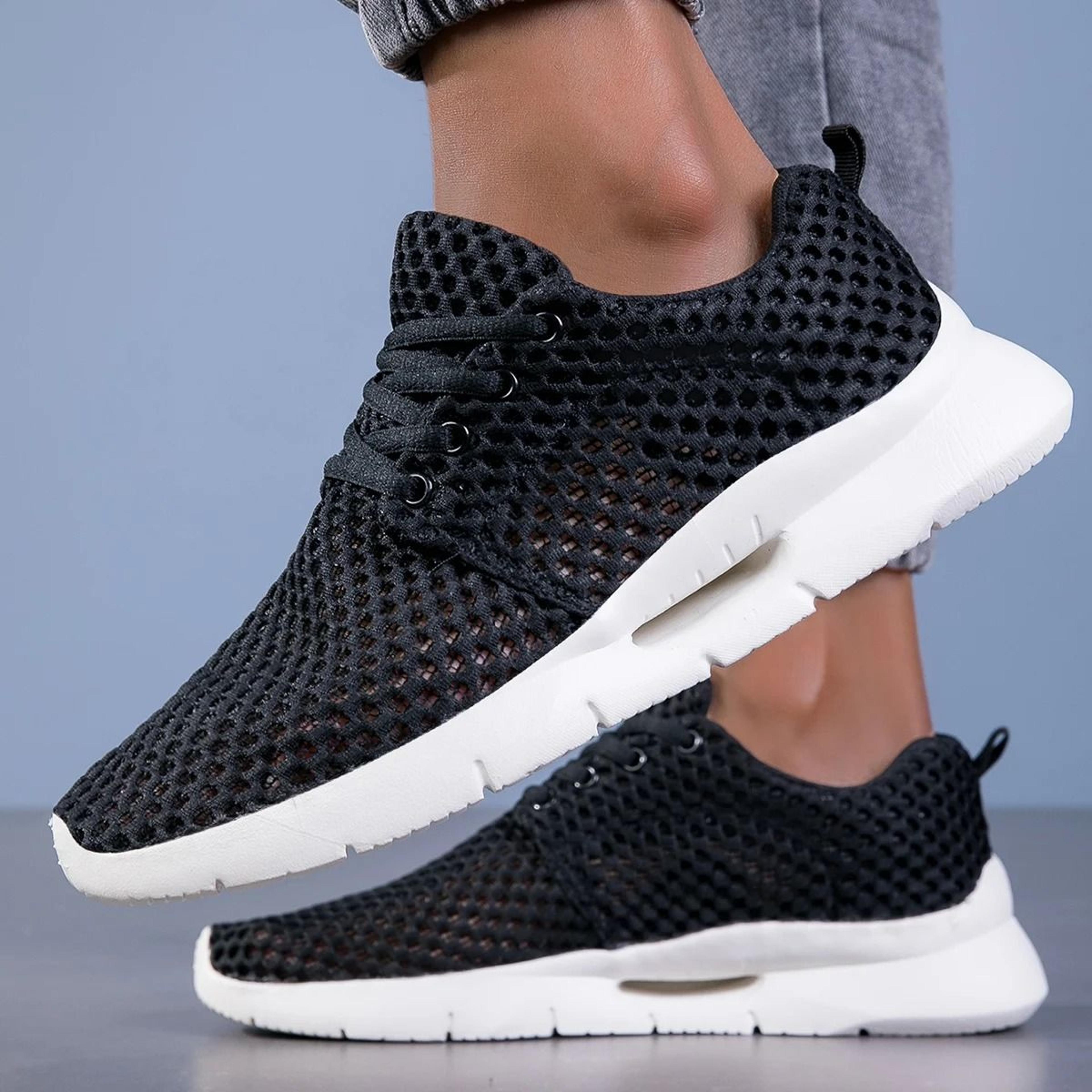 New White Mesh Breathable Lightweight Summer Shoes For Men 5