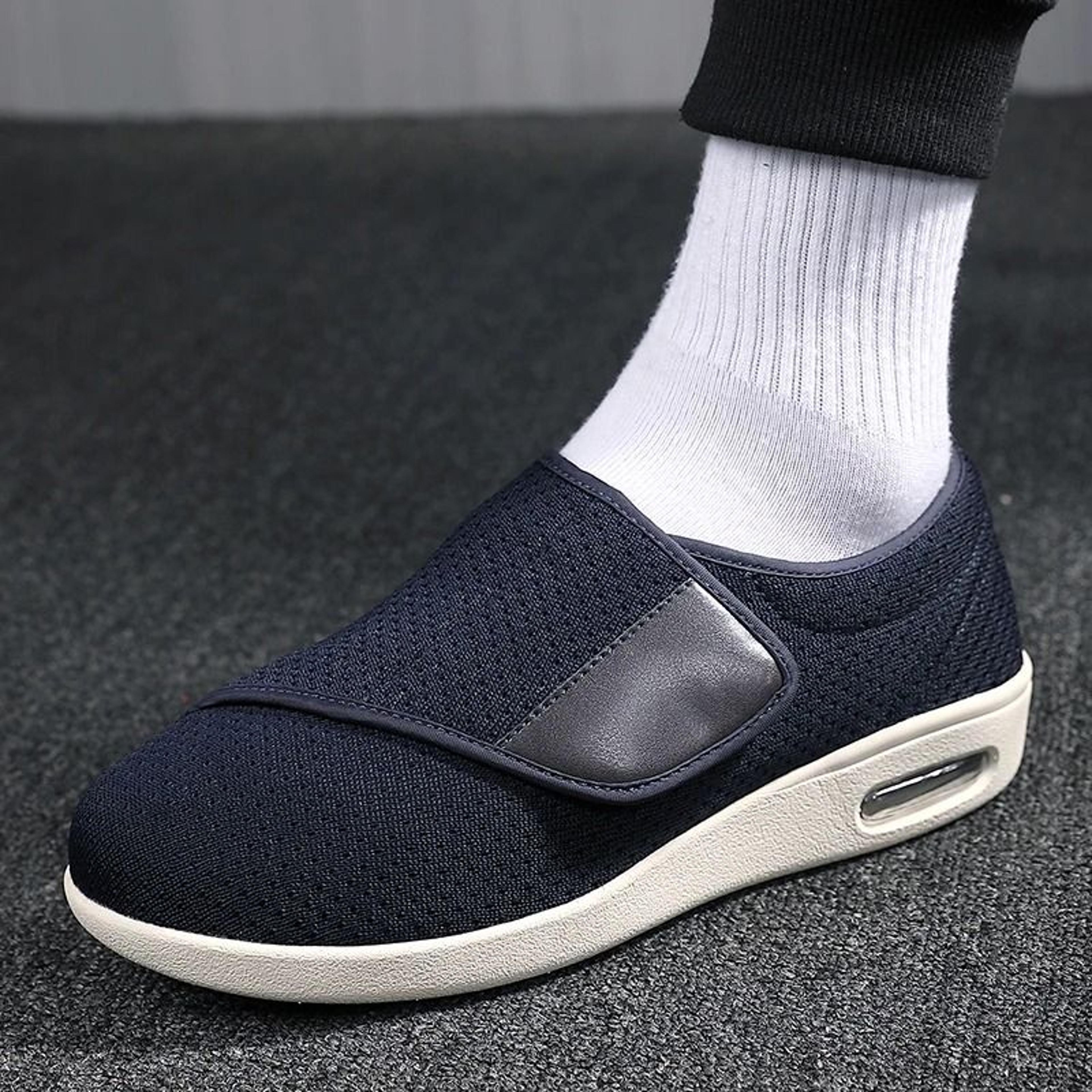 Mens Extra Wide Diabetic Shoes With Adjustable Fit For Swollen Feet And Foot Pain Relief 4
