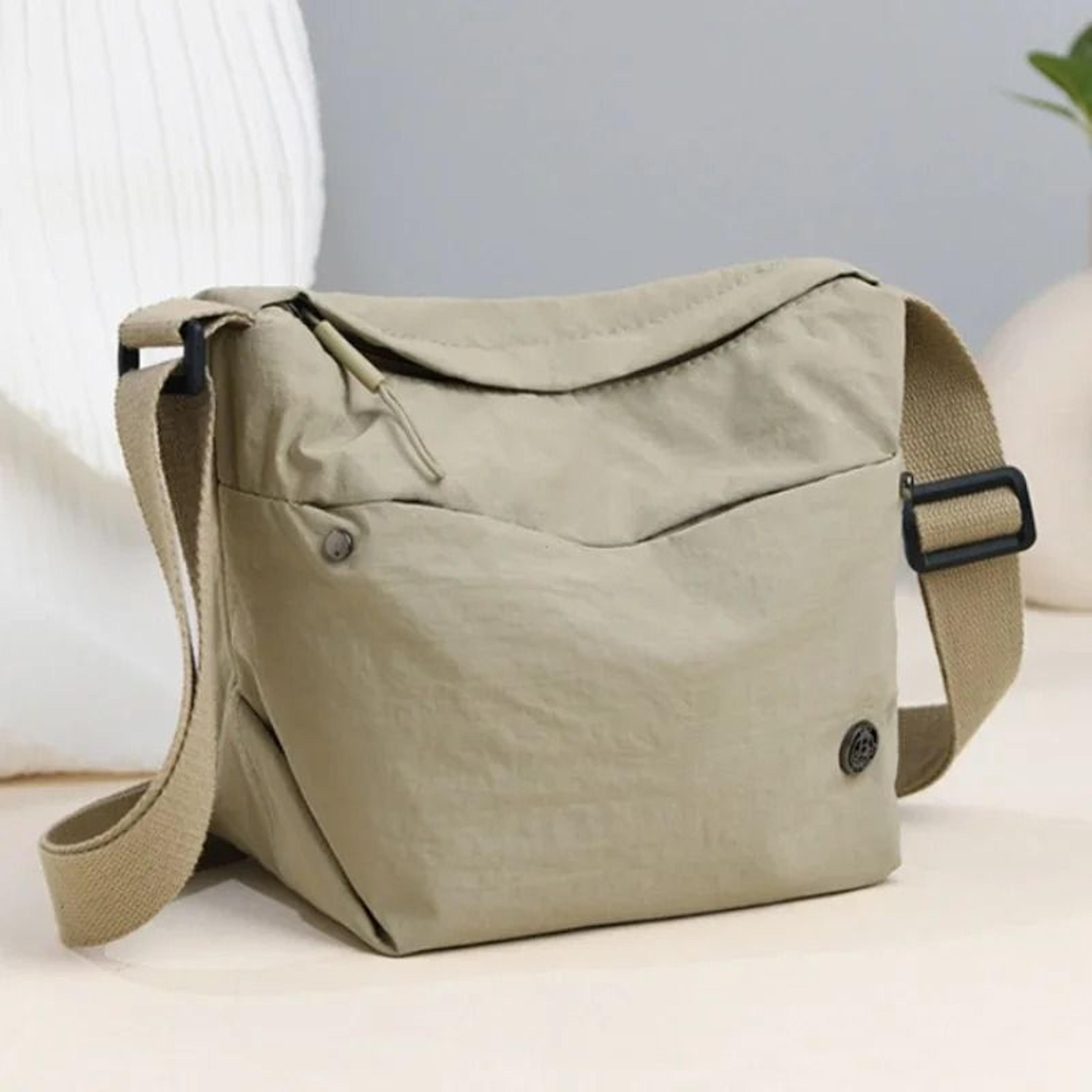Ladies Fashion Nylon Messenger Bag Spacious Lightweight Daily Use 1