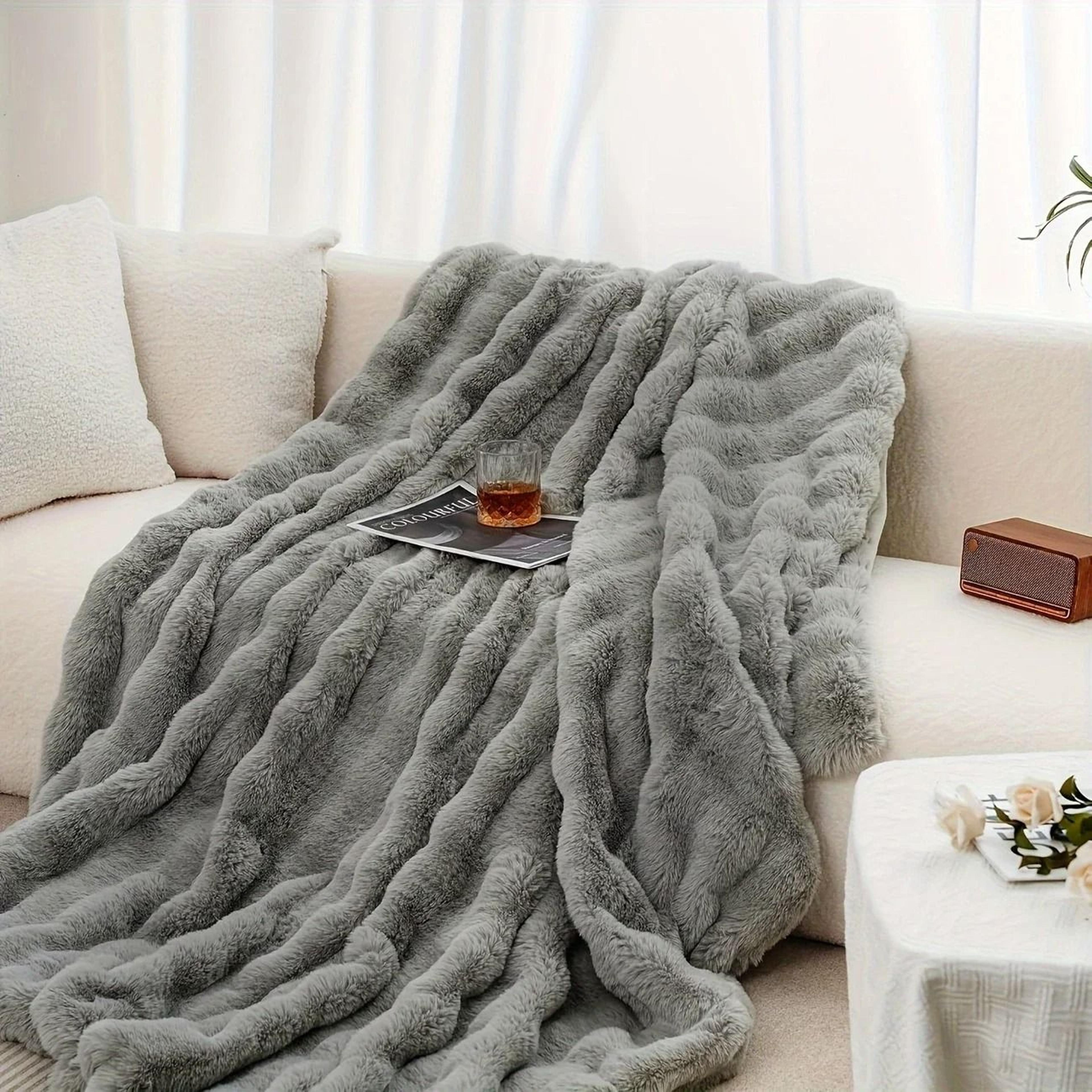 Cozy Faux Rabbit Fleece Blanket Throw For Living Room Bedroom Dorm 1
