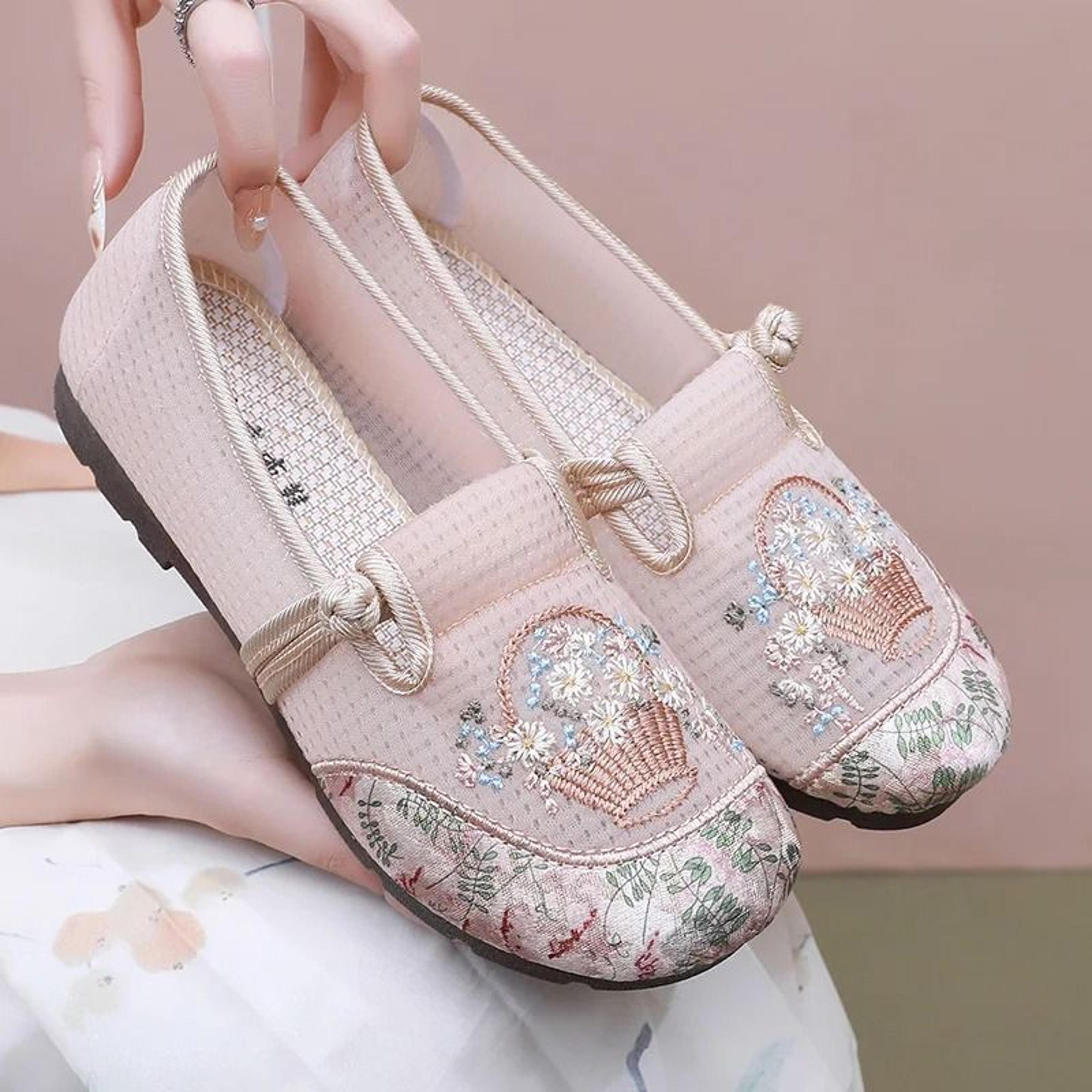 Women Breathable Lightweight Anti Skid Summer Flats 8
