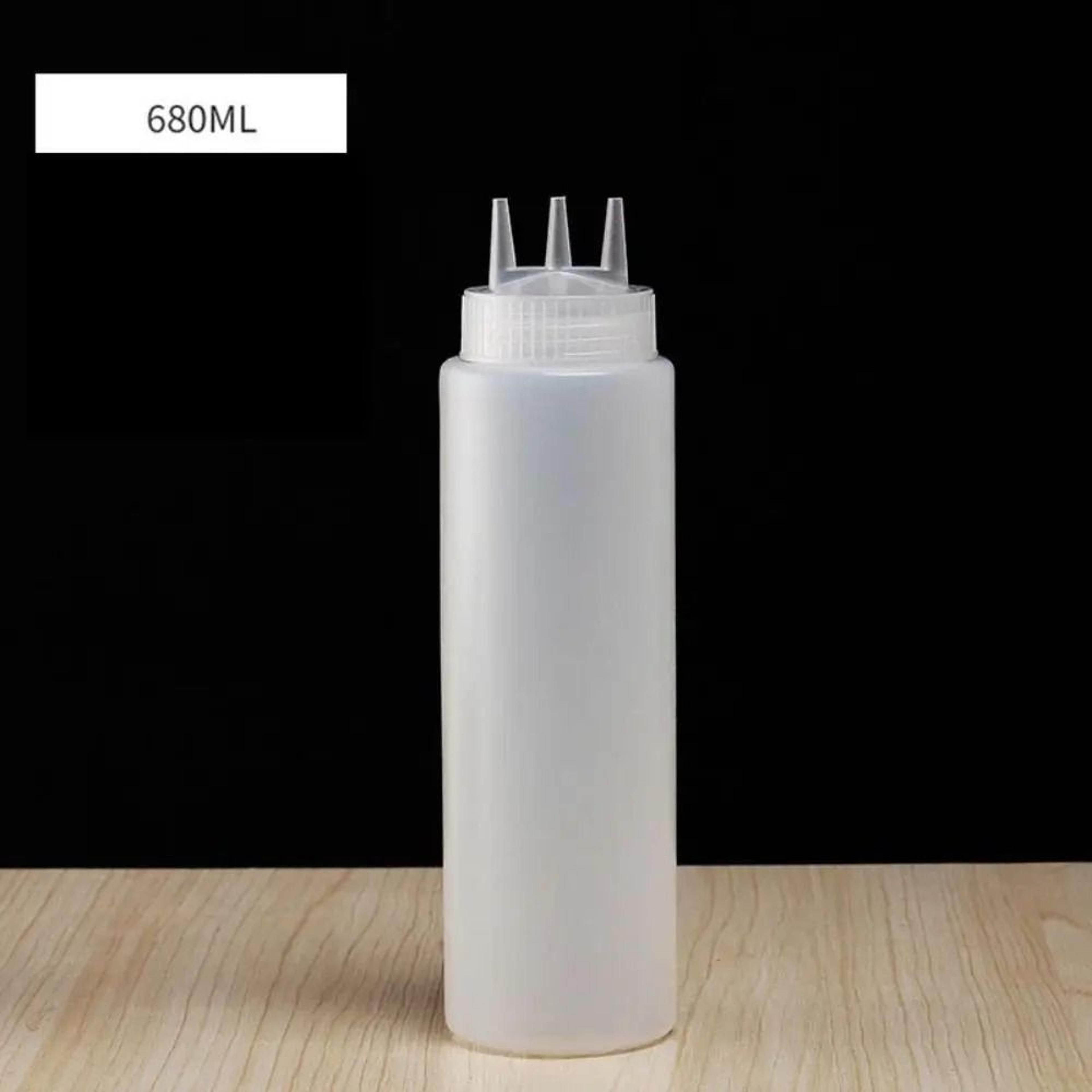 Plastic Graduated Squeeze Sauce Bottle With Three Nozzles For Condiments 12