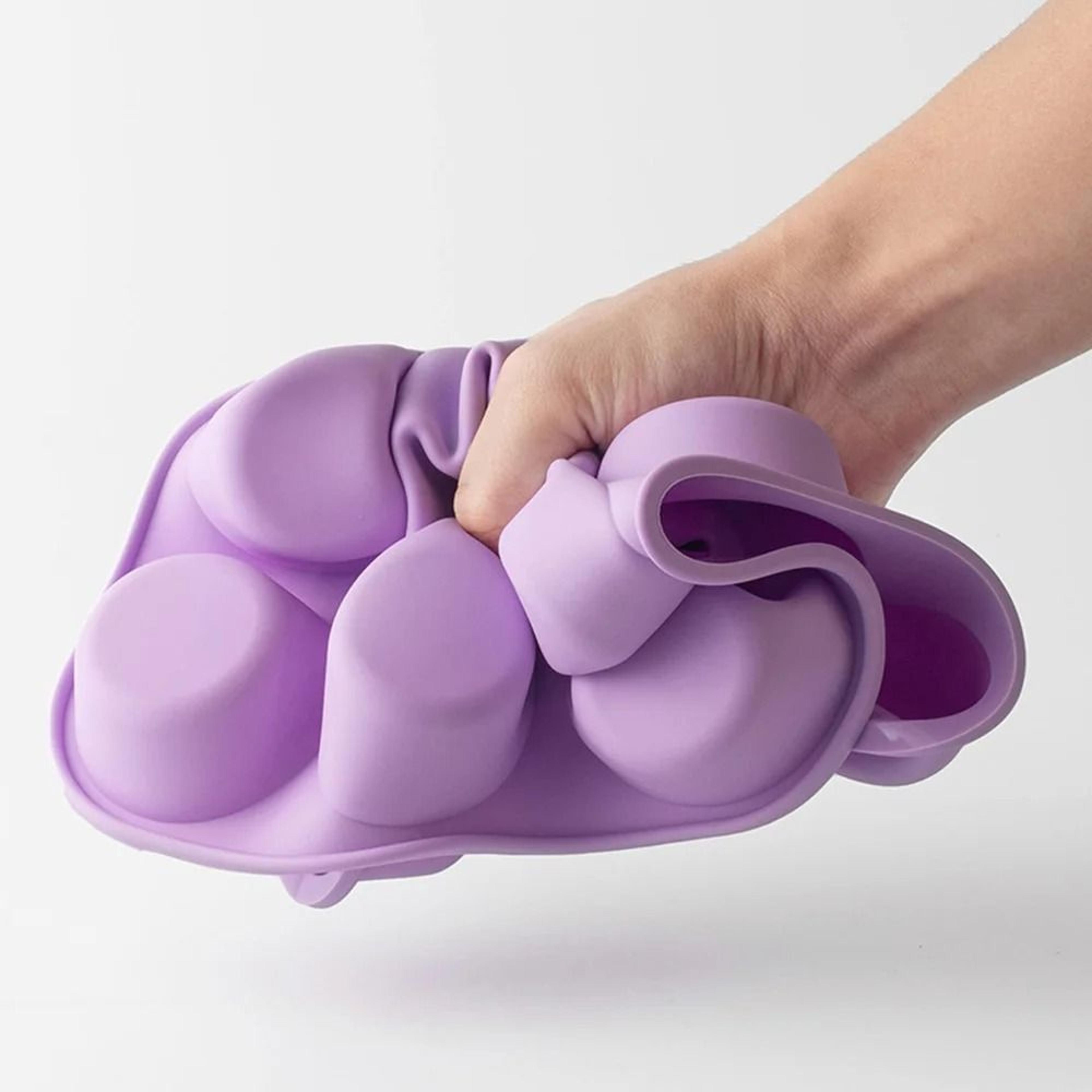 12 Hole Silicone Baking Mold For Cupcakes Muffins And Chocolate 5
