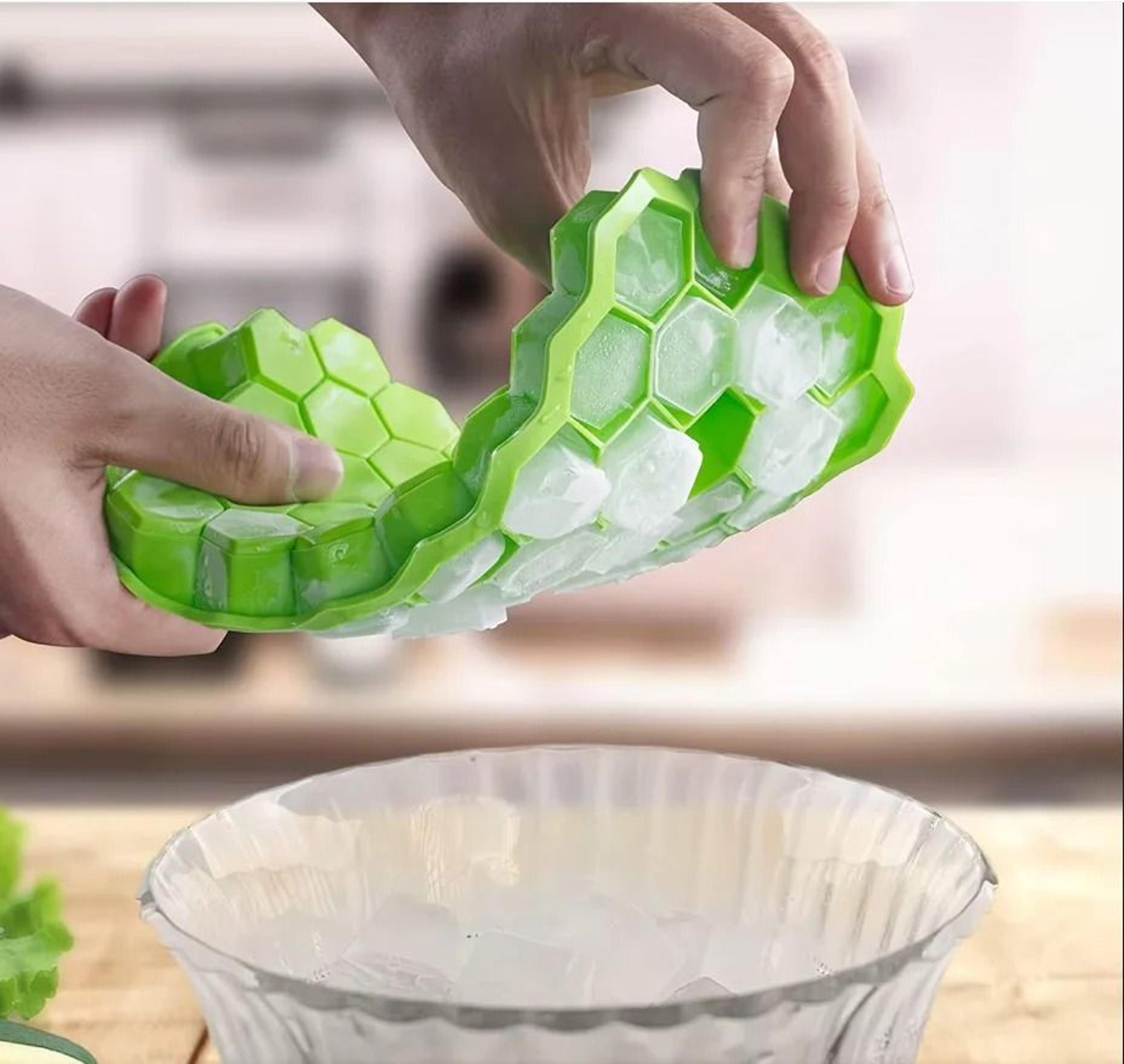 Large Capacity Silicone Ice Trays Mold Reusable Honeycomb Ice Cube Maker Food Grade Ice Maker With  2
