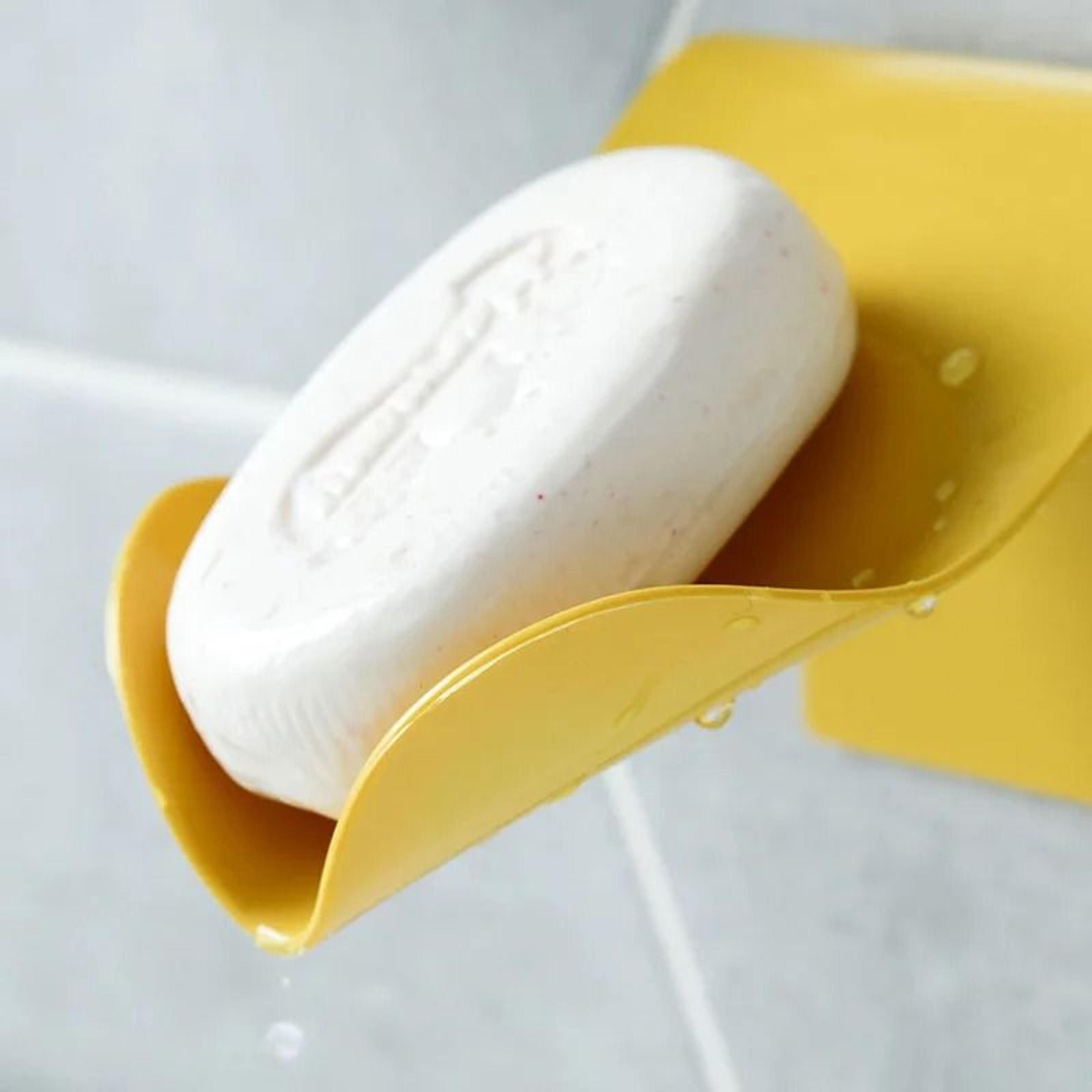 Wall Mounted Plastic Self Adhesive Bathroom Soap Holder With Drain 3