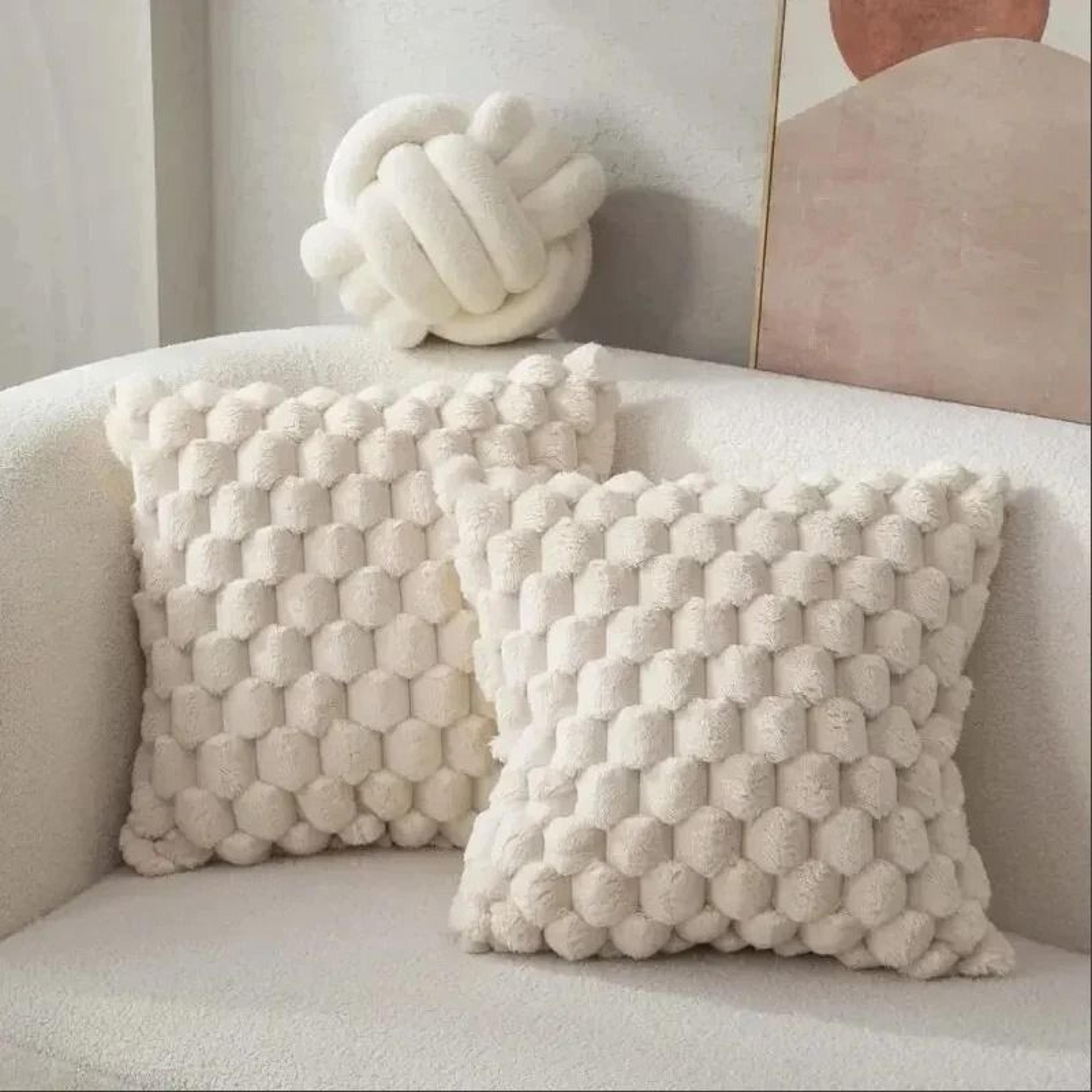 Pineapple Grid Turtle Pattern Soft Plush Throw Pillowcase Cream White 7