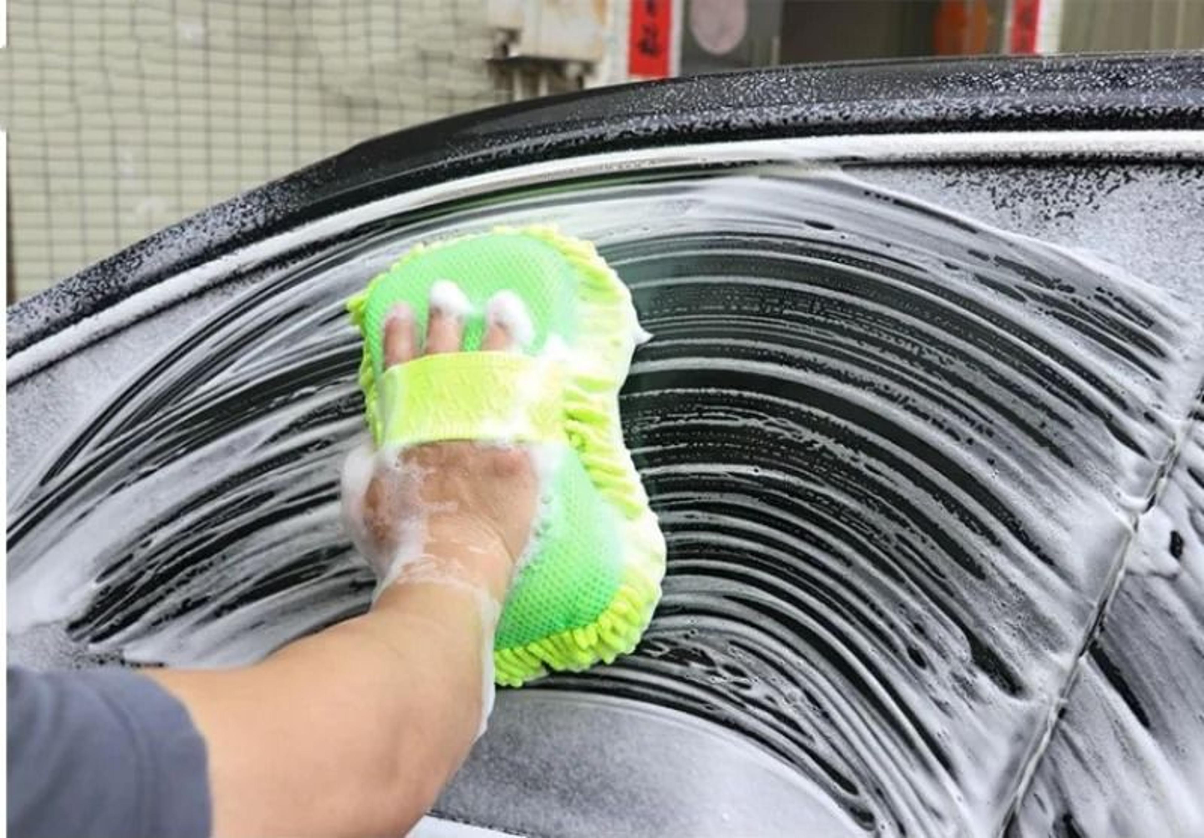 Microfiber Car Washing Sponge And Detailing Glove Set For Easy Vehicle Cleaning 3