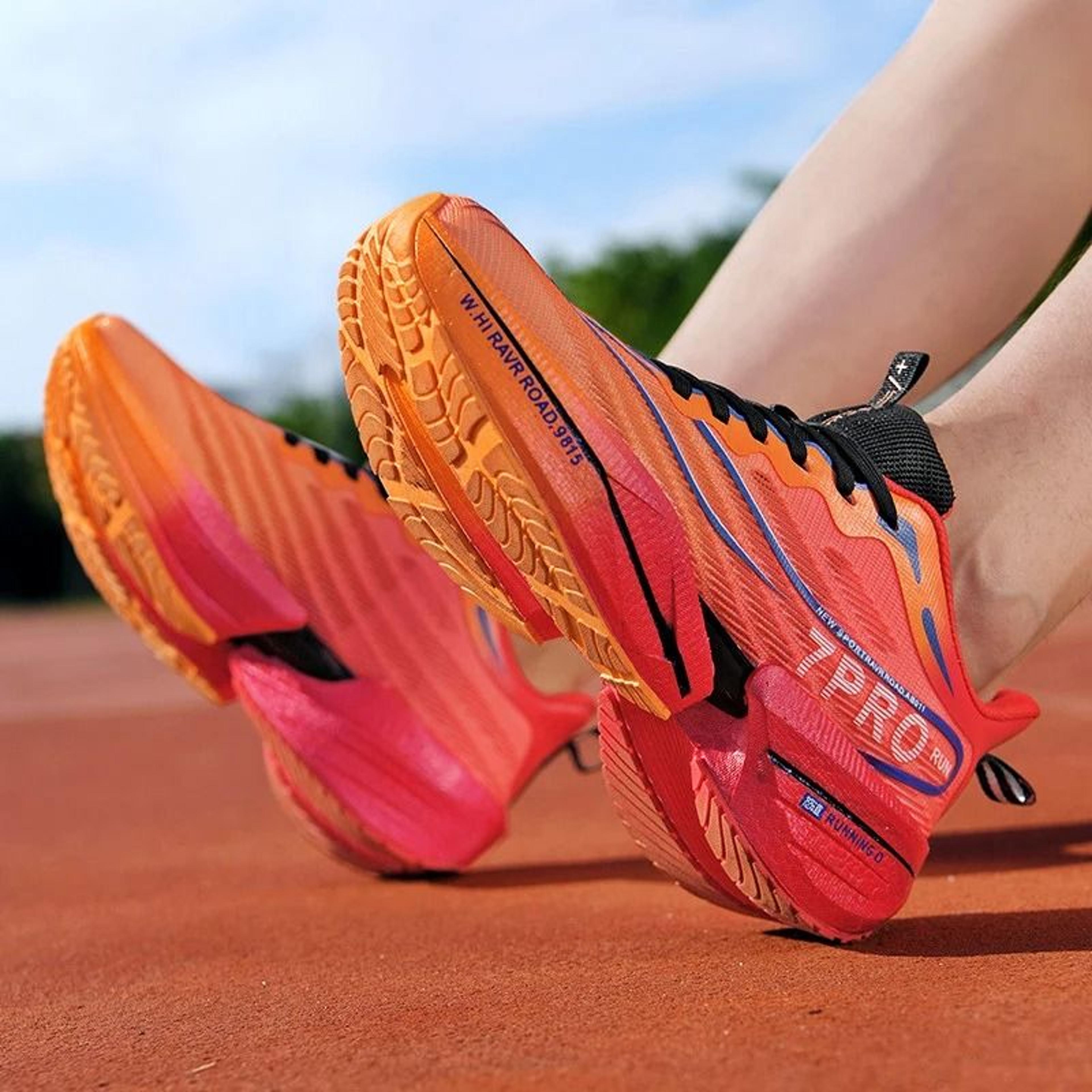 Lightweight Carbon Plate Sneakers For Men With Soft Sole Breathable Mesh And Nonslip Running Design 2