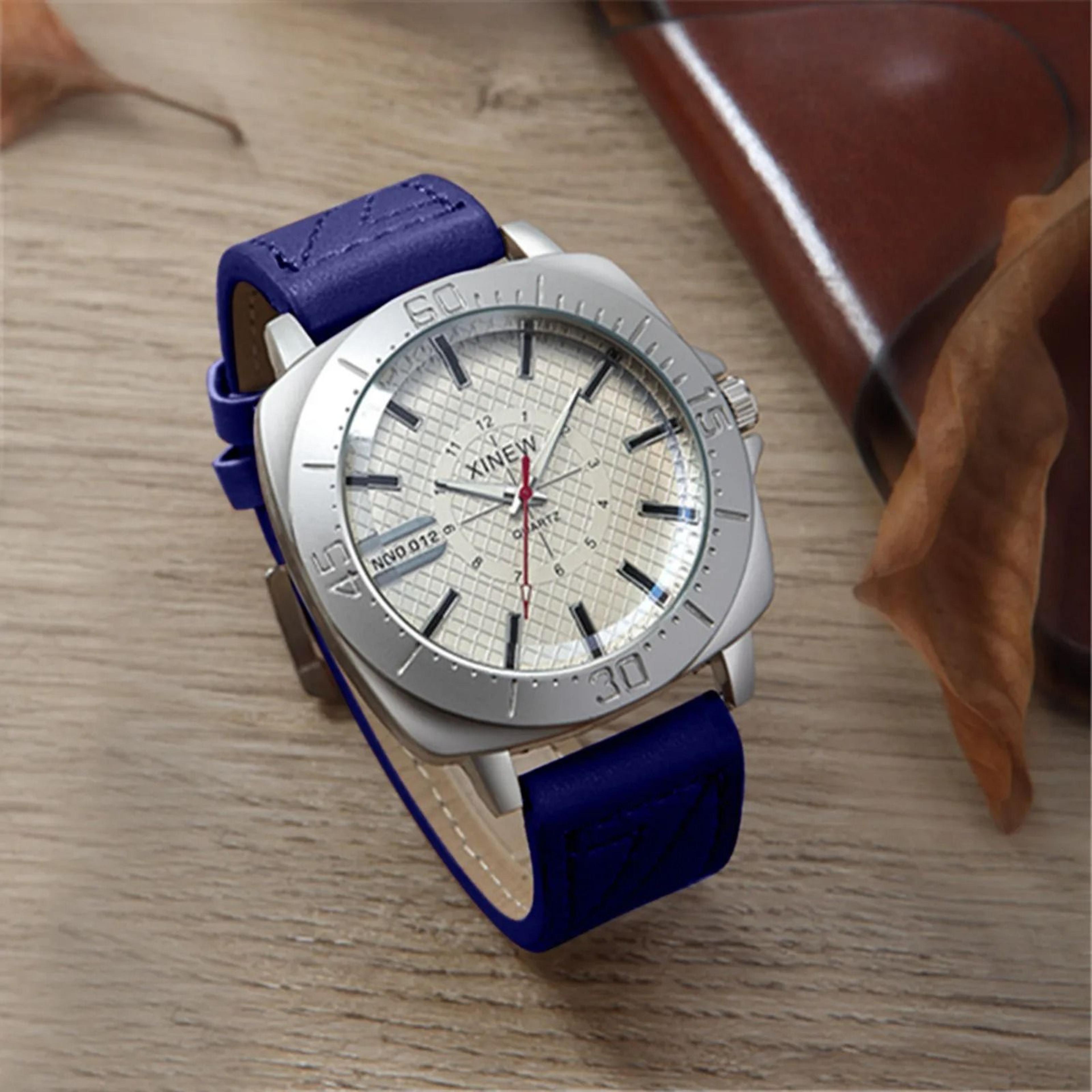 Casual Quartz Wristwatch For Men And Women Leather Strap 8