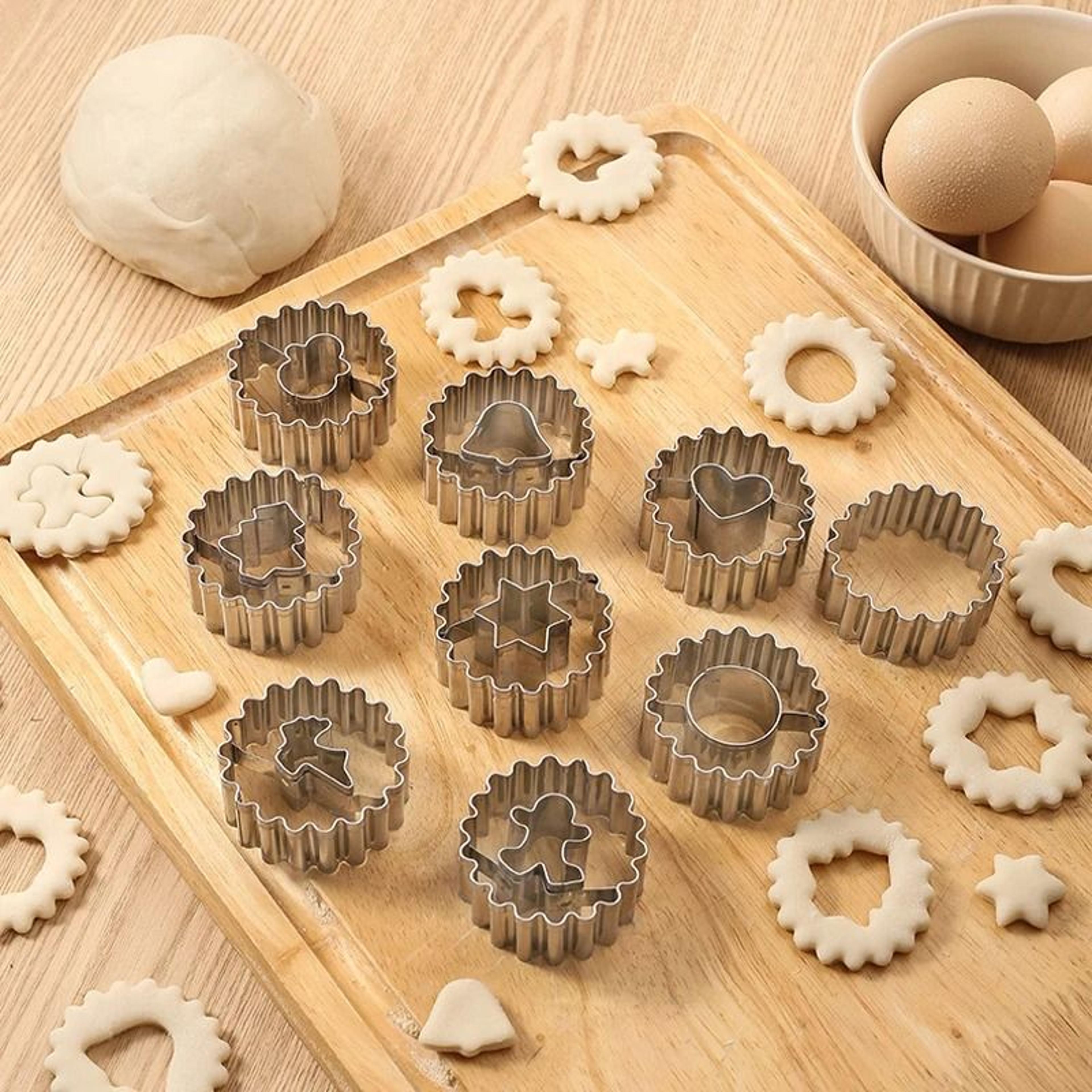 Metal Mini Christmas Cookie Cutter Set For Baking And Decorating 5
