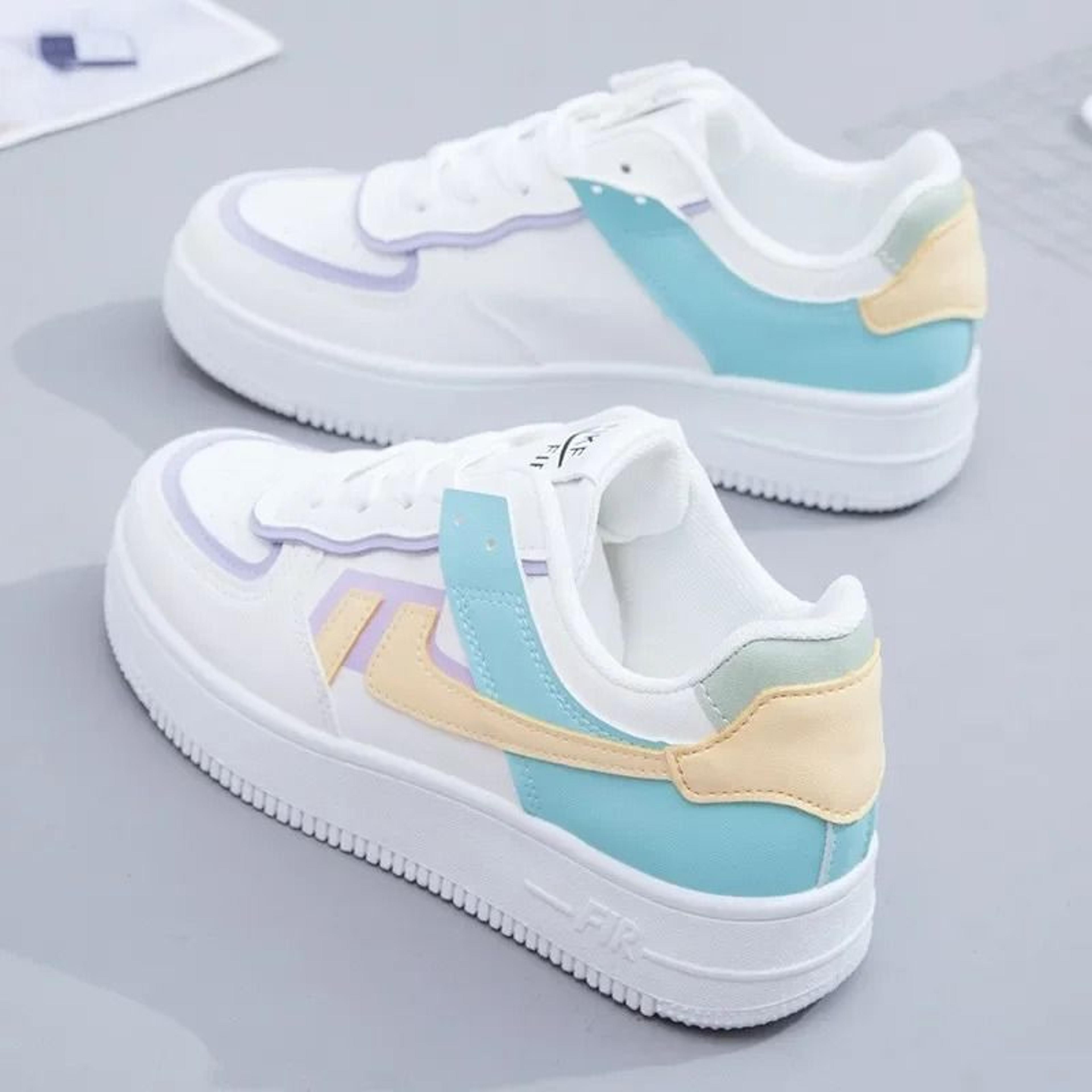 Lace Up Thick Soled Casual Running Sneakers For Everyday Wear 0
