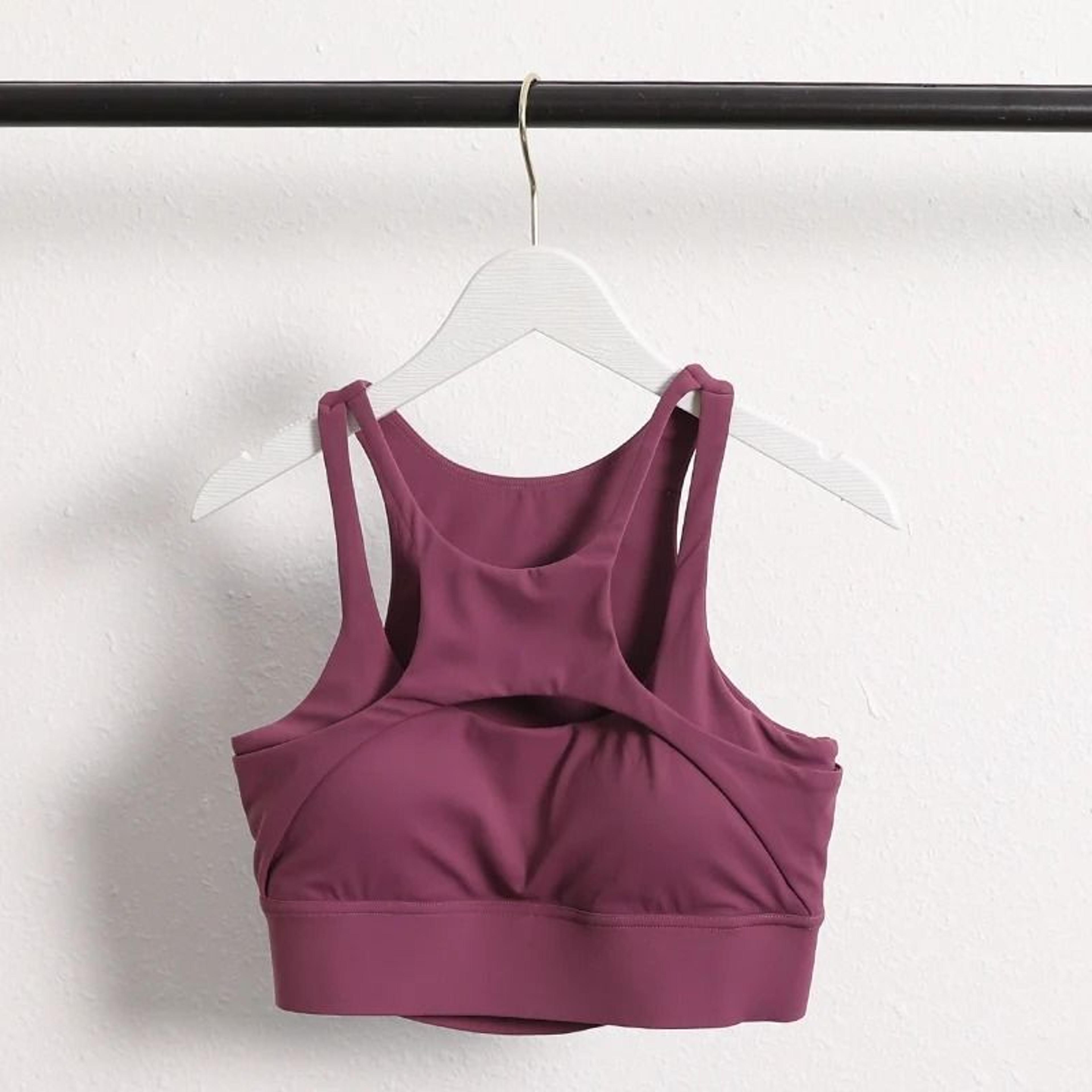 Women Compression Cross Strap Sports Bra With Removable Pads 15