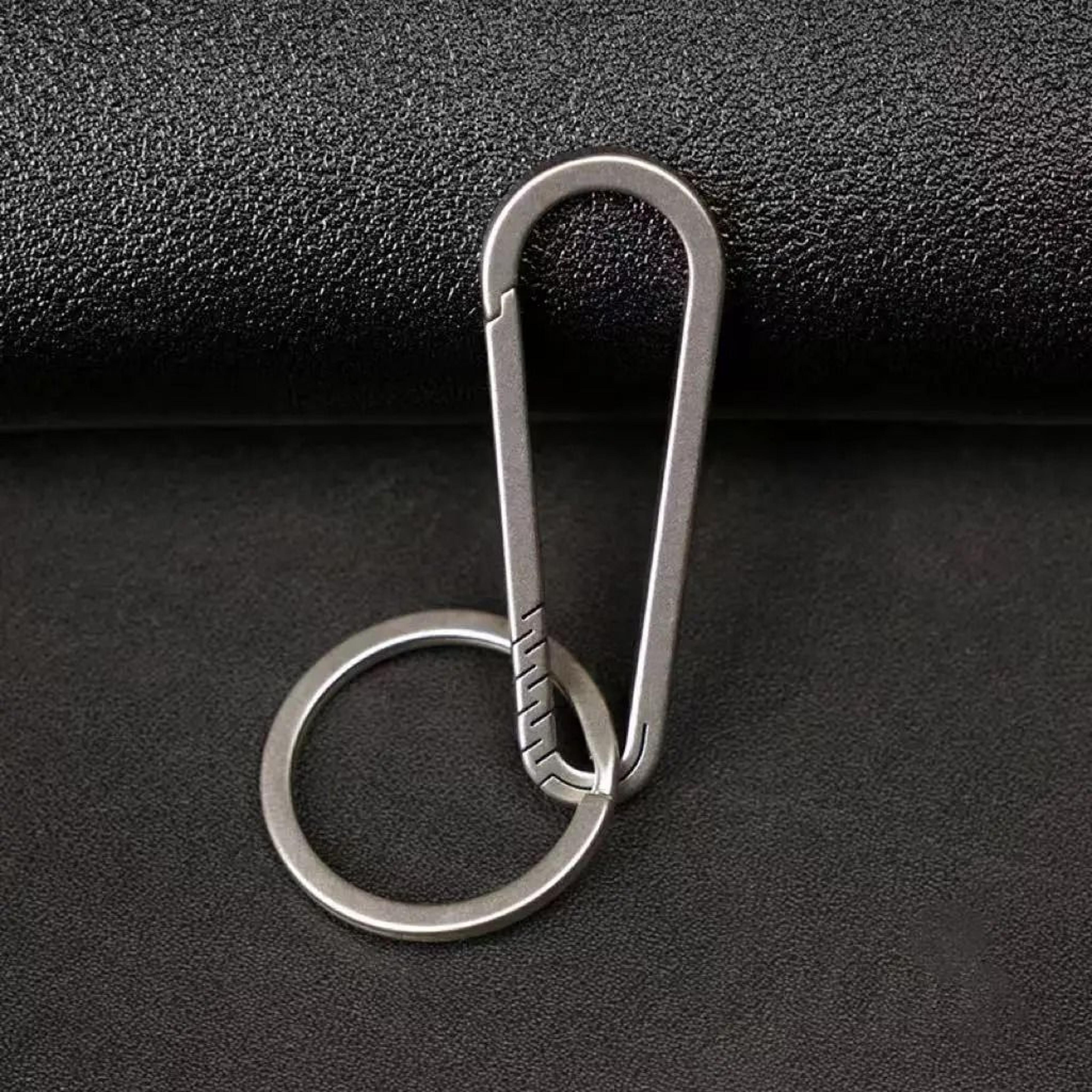 Multifunctional Titanium Alloy Quick Release Keychain  UltraLight Carabiner Car Keyring 5