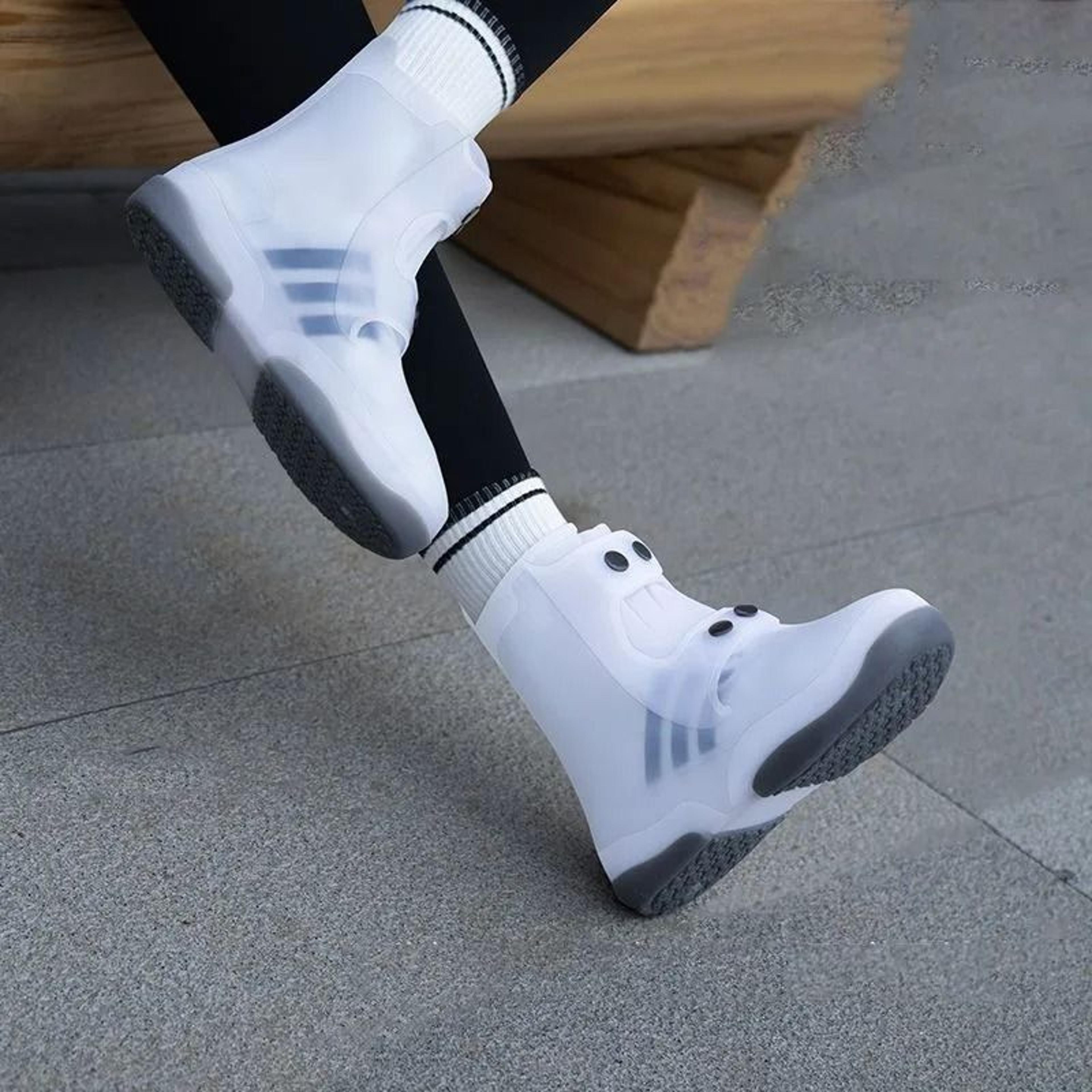 Two Tone Waterproof Reusable AntiSkid Shoe Covers 1
