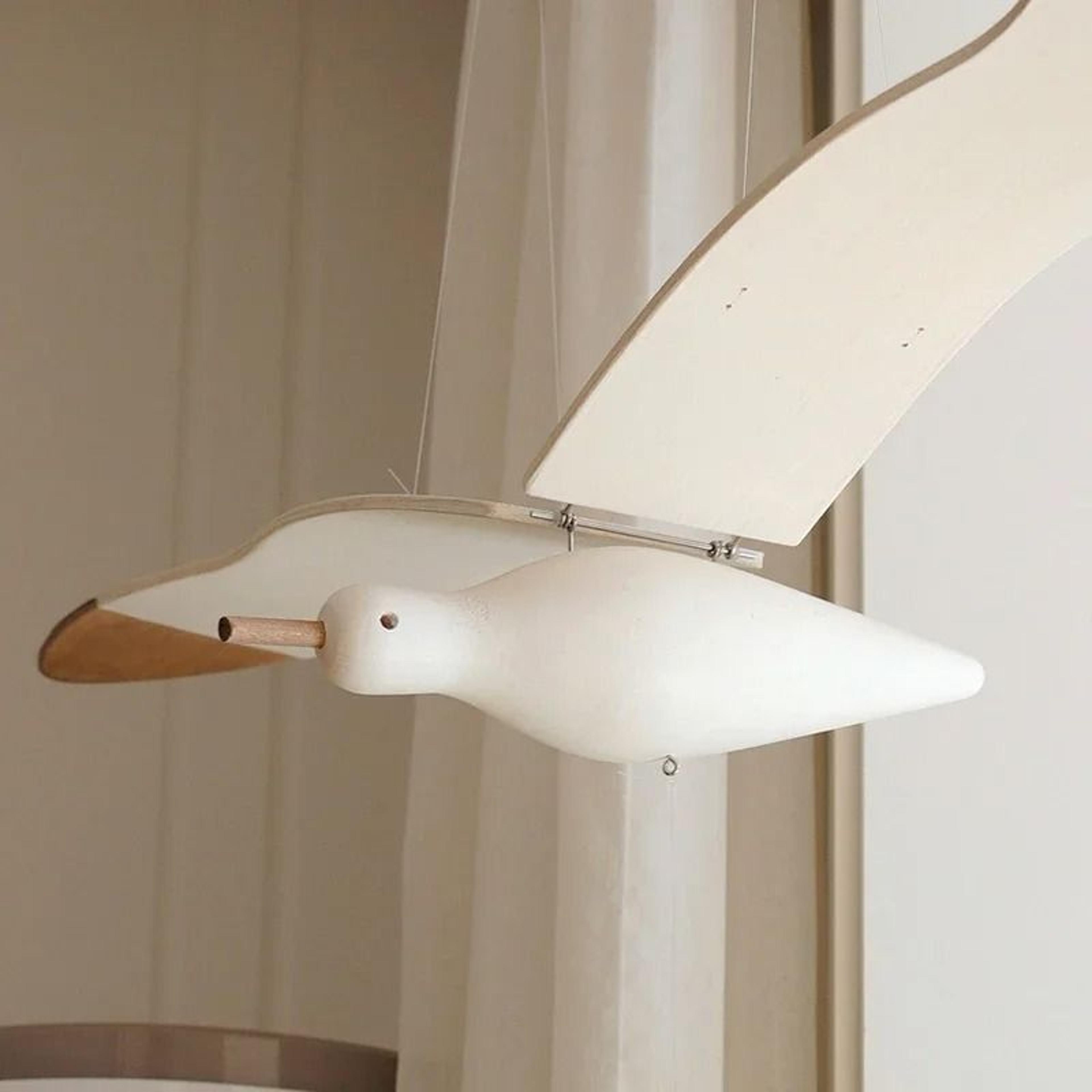 Elegant Wooden Hanging Seagull Art Decoration 2