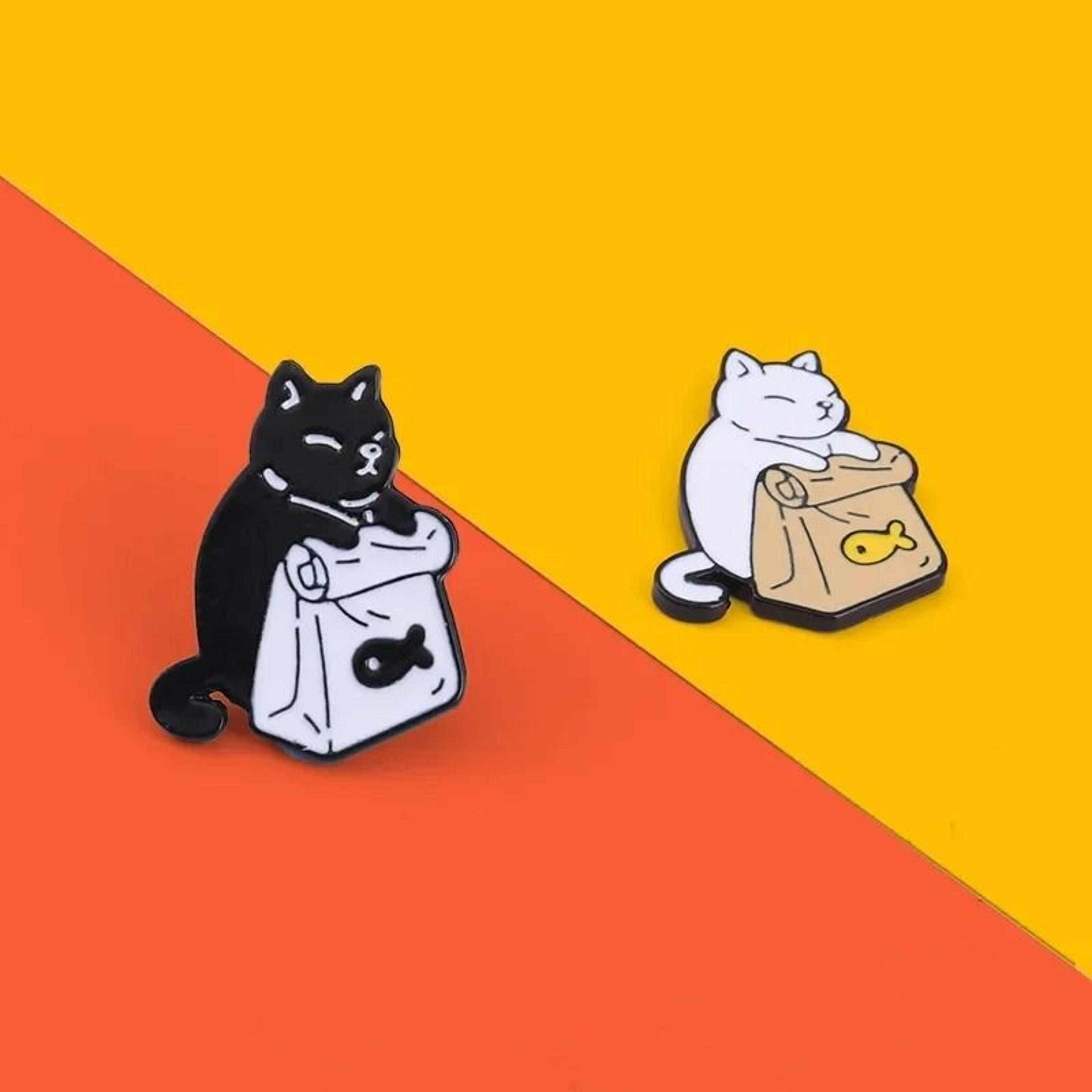 Cute Black And White Cartoon Cat Brooch Set 2
