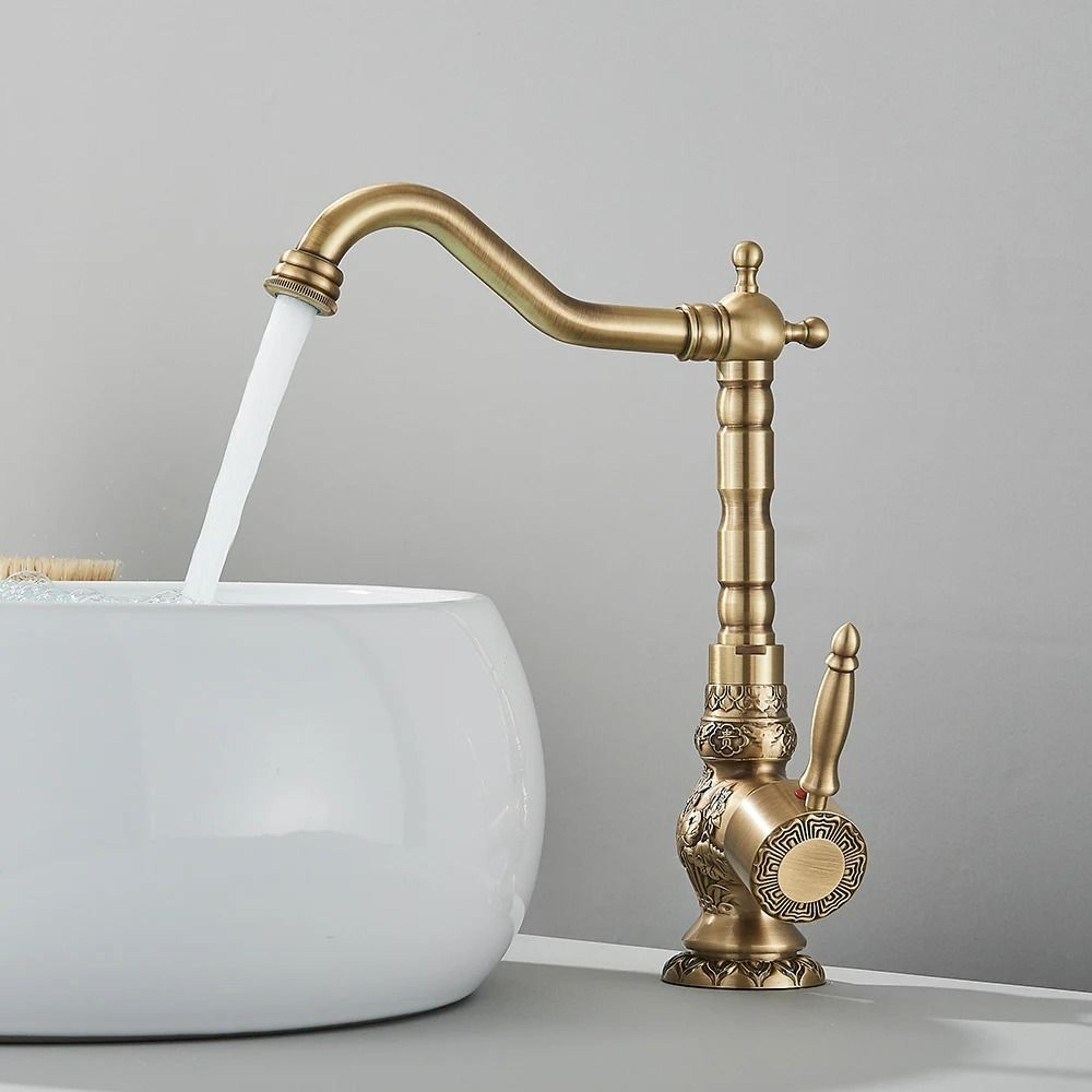 Uythner Retro Brass Antique Bronze Kitchen Sink Faucet 6