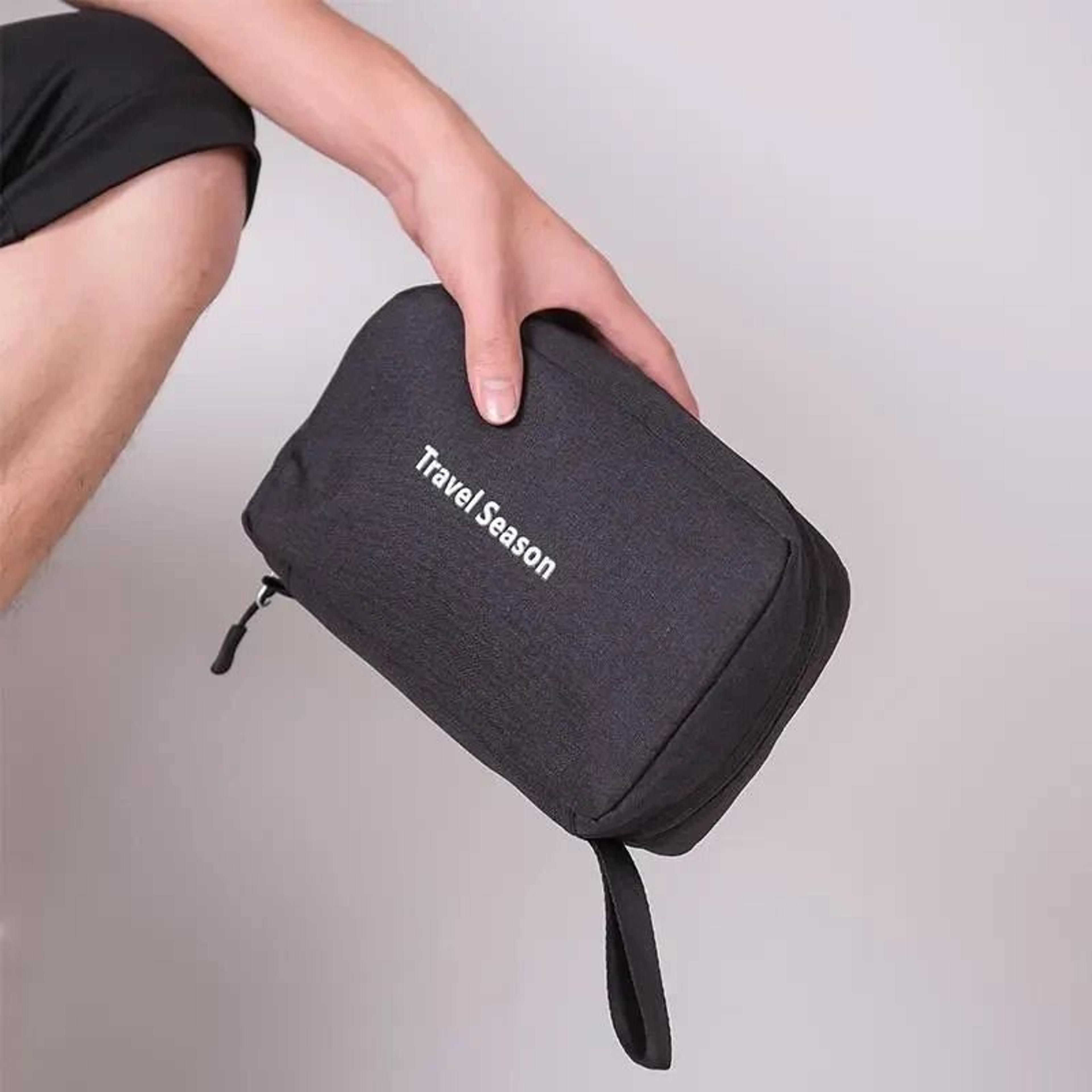 Hanging Waterproof Travel Toiletry And Cosmetic Organizer 4