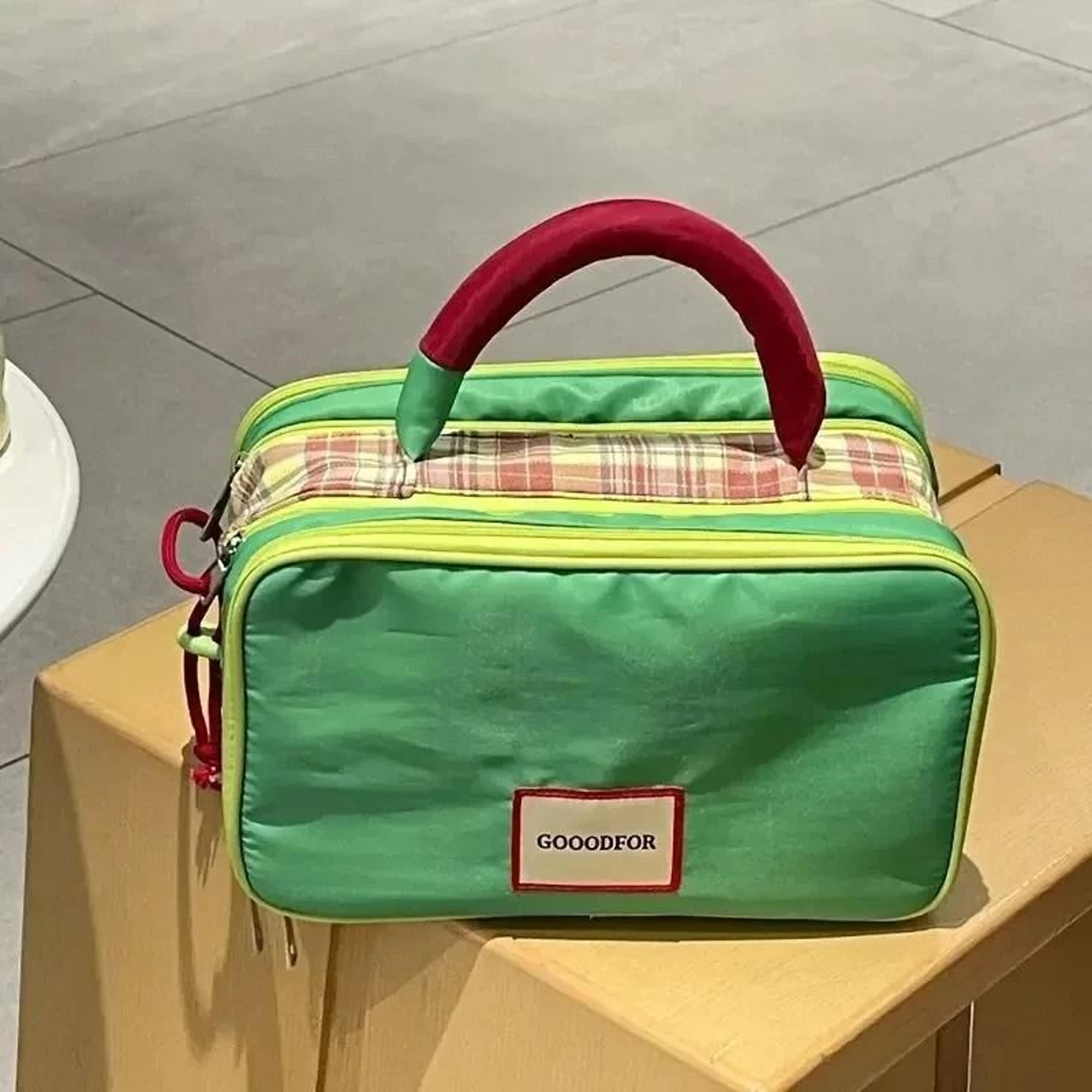 Portable MultiFunctional Collision Color Makeup Bag 8