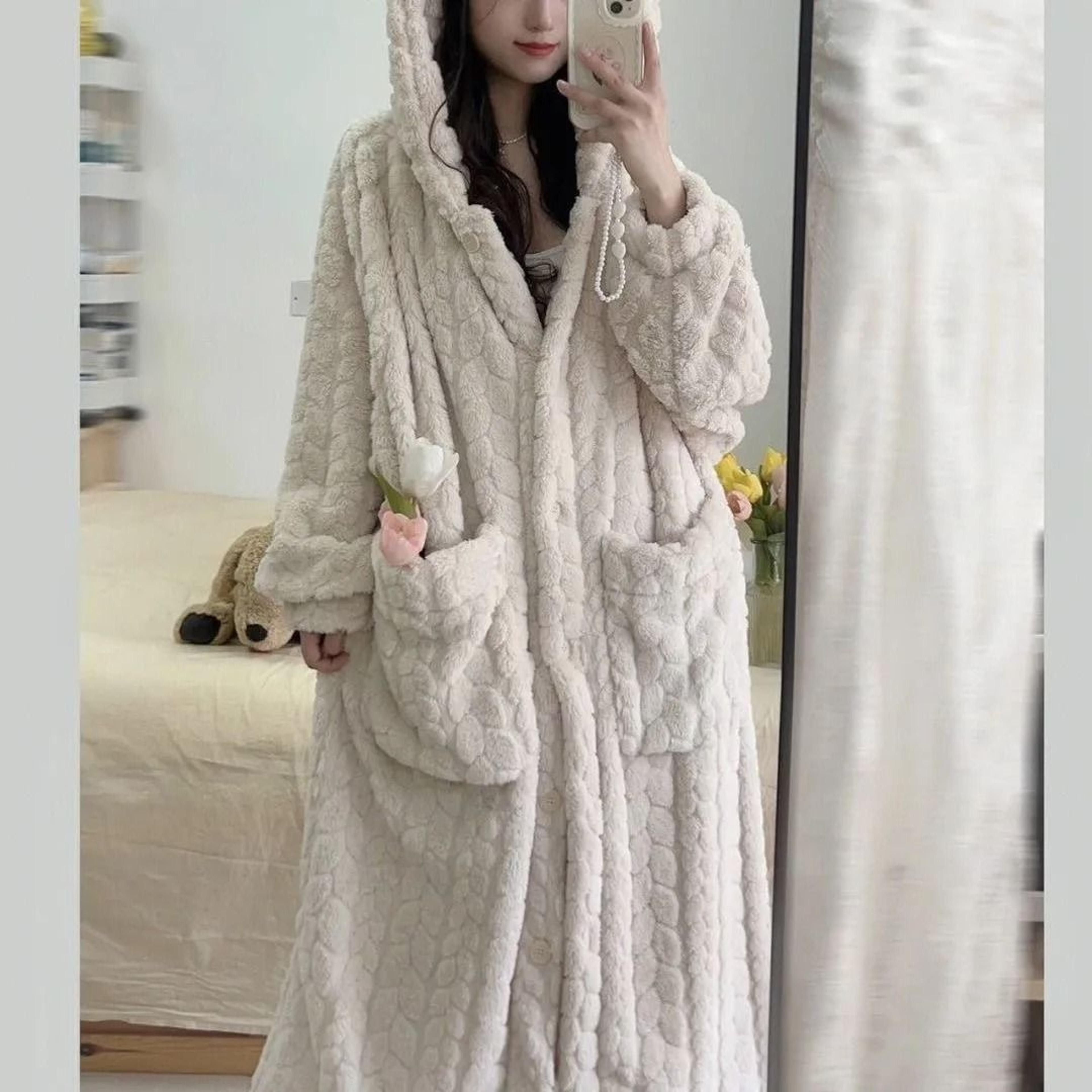 Autumn And Winter Facecloth Female Coral Velvet Long Home Wear Robe 2
