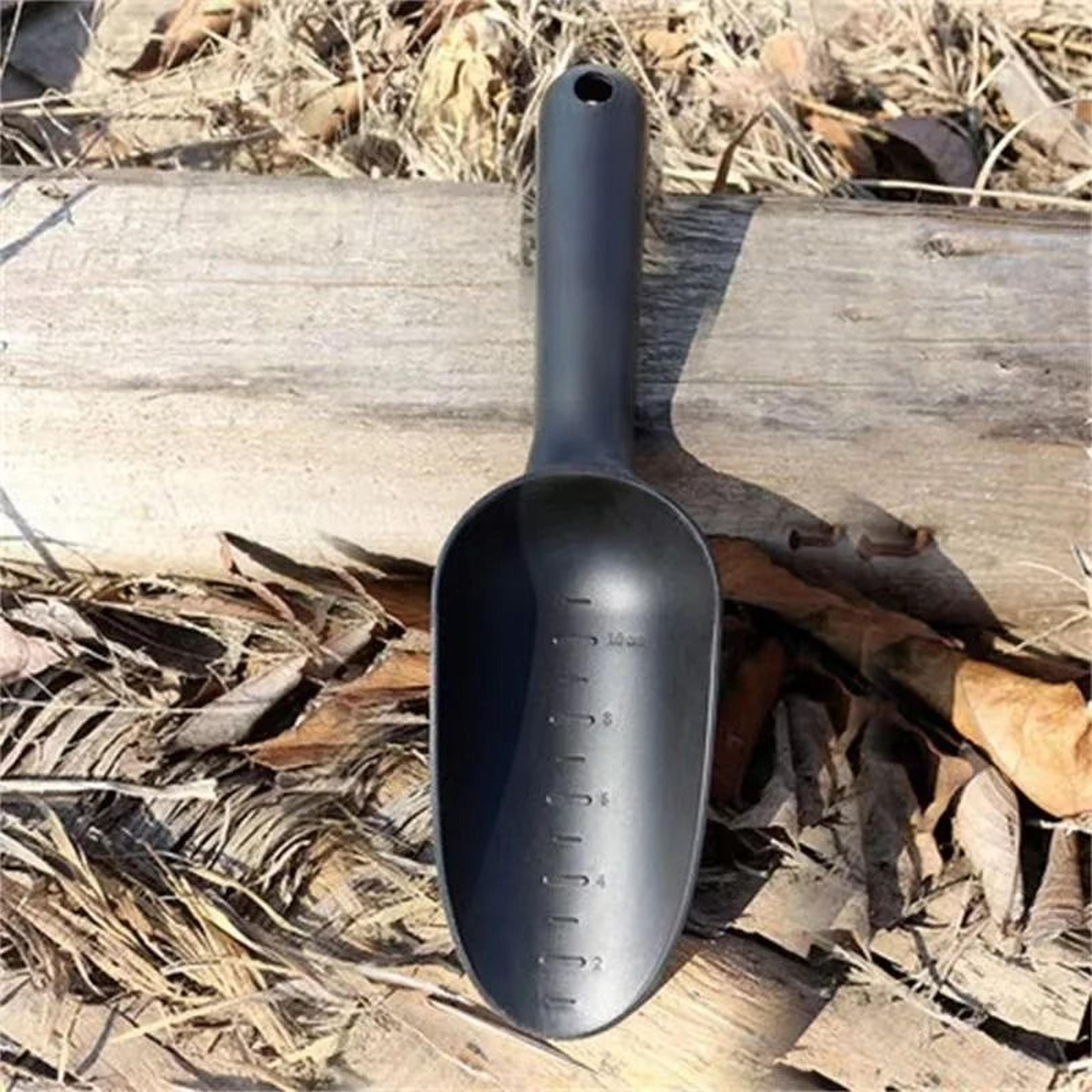 MultiFunction Garden Hand Trowel  HeavyDuty Soil Scoop For Planting Digging And Pet Food 6