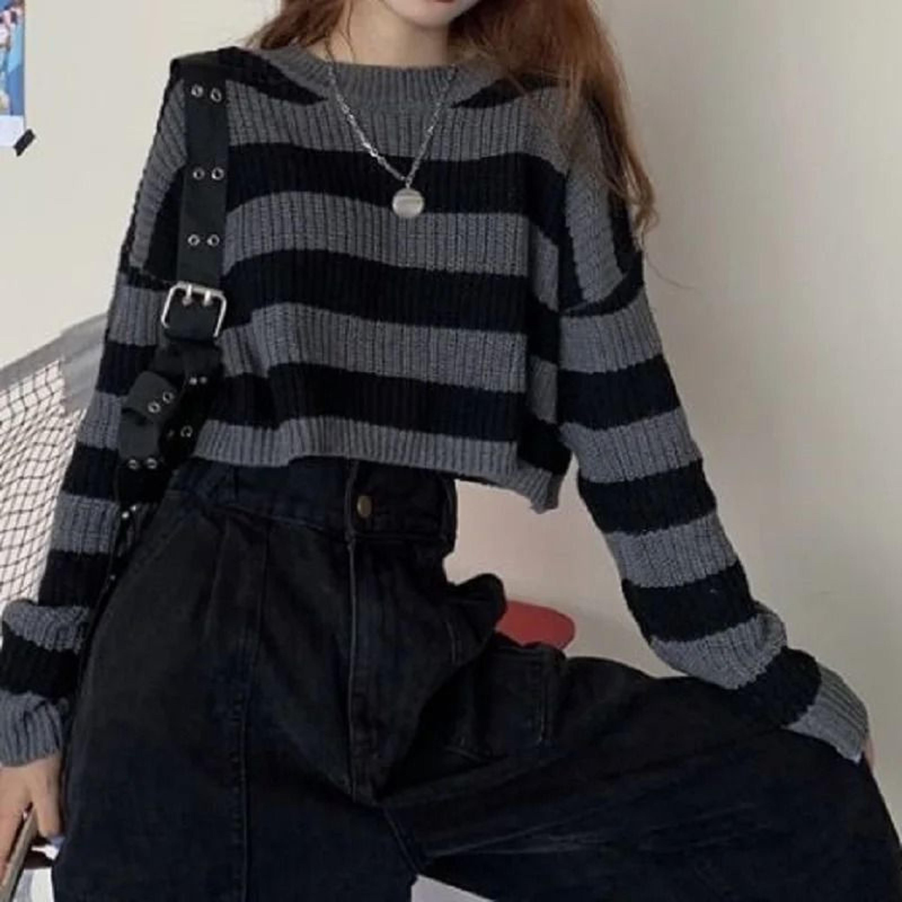 Korean Style Striped Cropped Sweater  Vintage Oversized Knit Jumper For Autumn  Winter 3