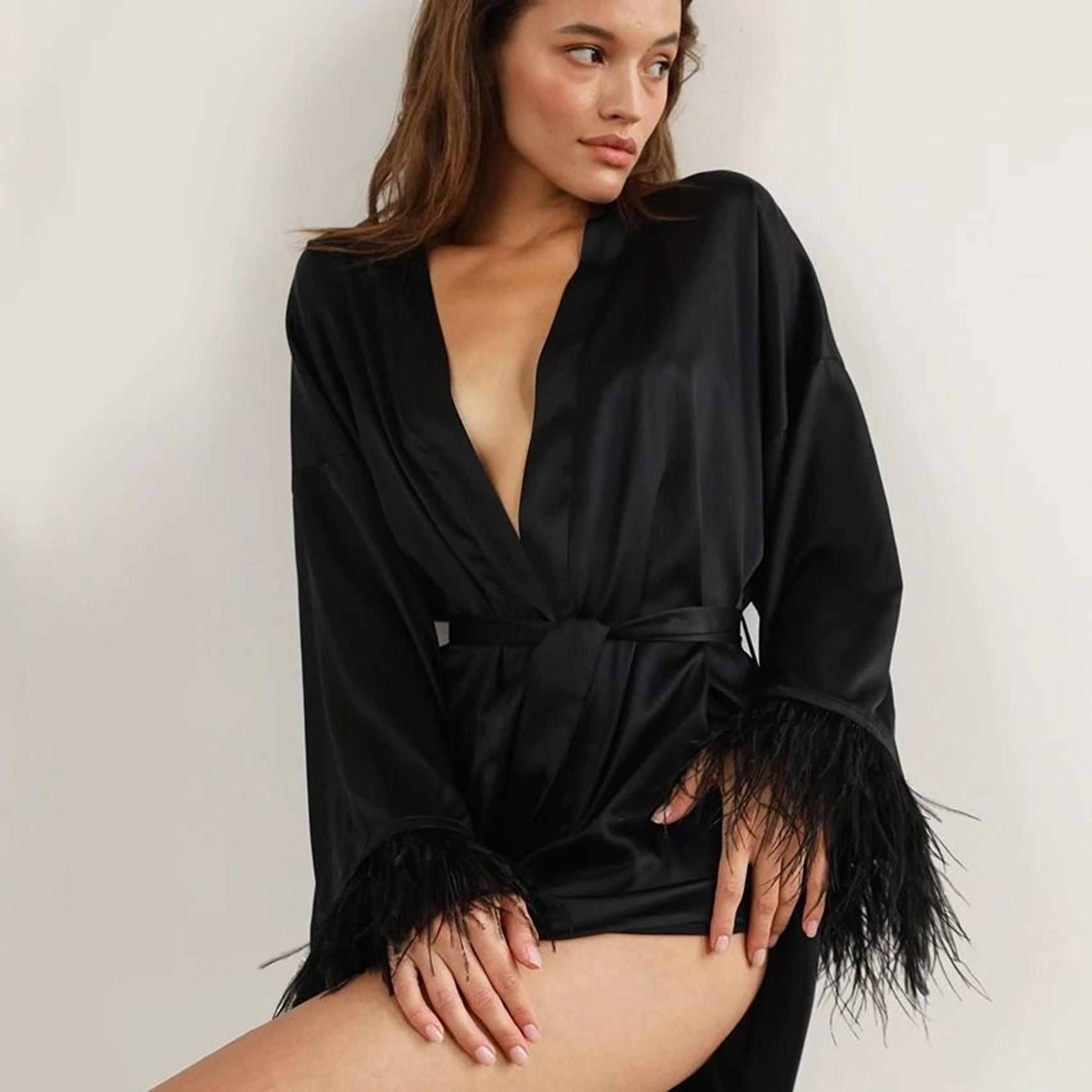 Luxurious FeatherTrimmed Satin Bathrobe  Professional Mini Peignoir  Loose Bridal Wedding Robe 4