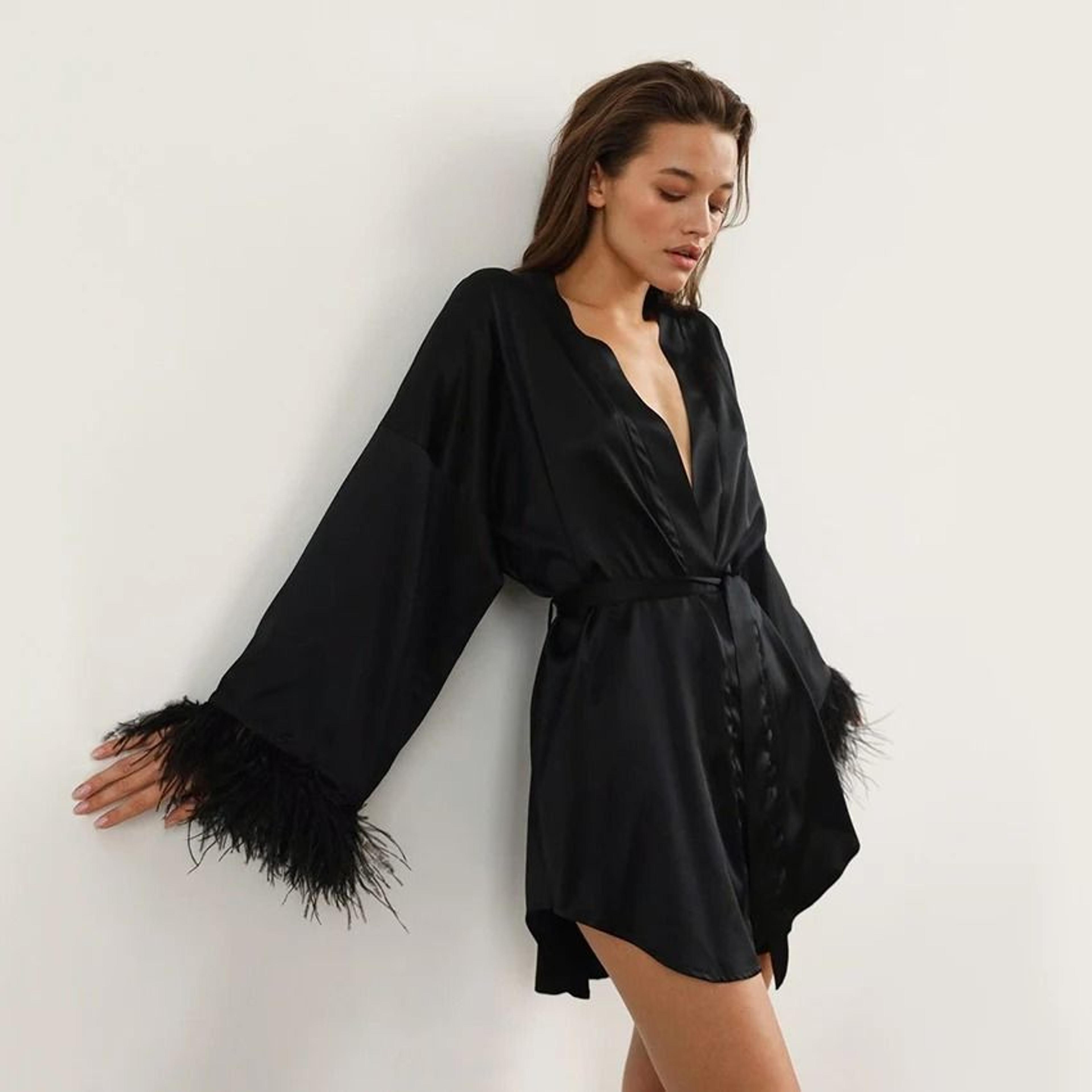 Luxurious FeatherTrimmed Satin Bathrobe  Professional Mini Peignoir  Loose Bridal Wedding Robe 7