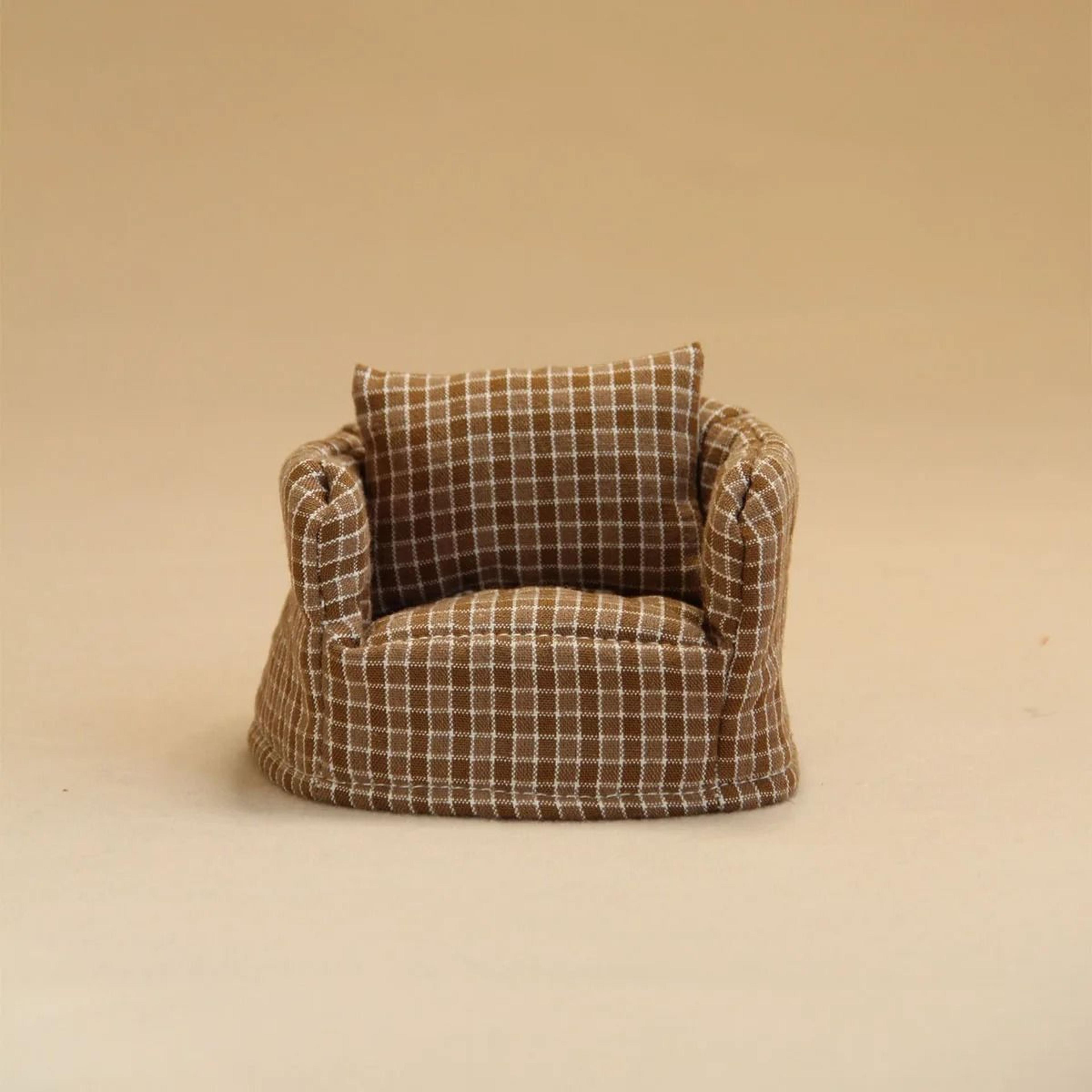 1 12 Miniature Plaid Single Sofa  HandCrafted Wooden Dollhouse Furniture For HighEnd Miniature Disp 6
