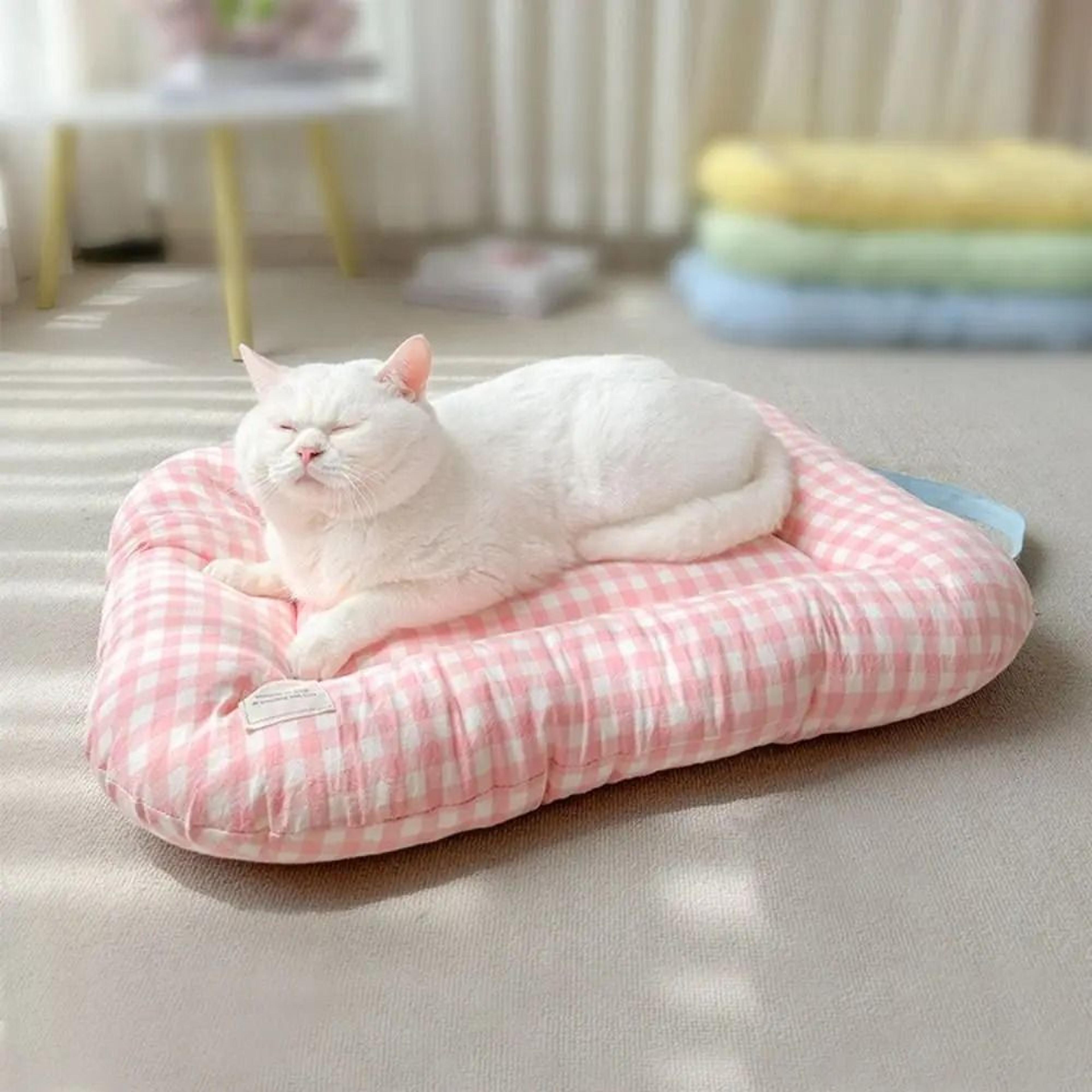 Breathable Warm Plaid Pet Bed Pad  Cushion 1
