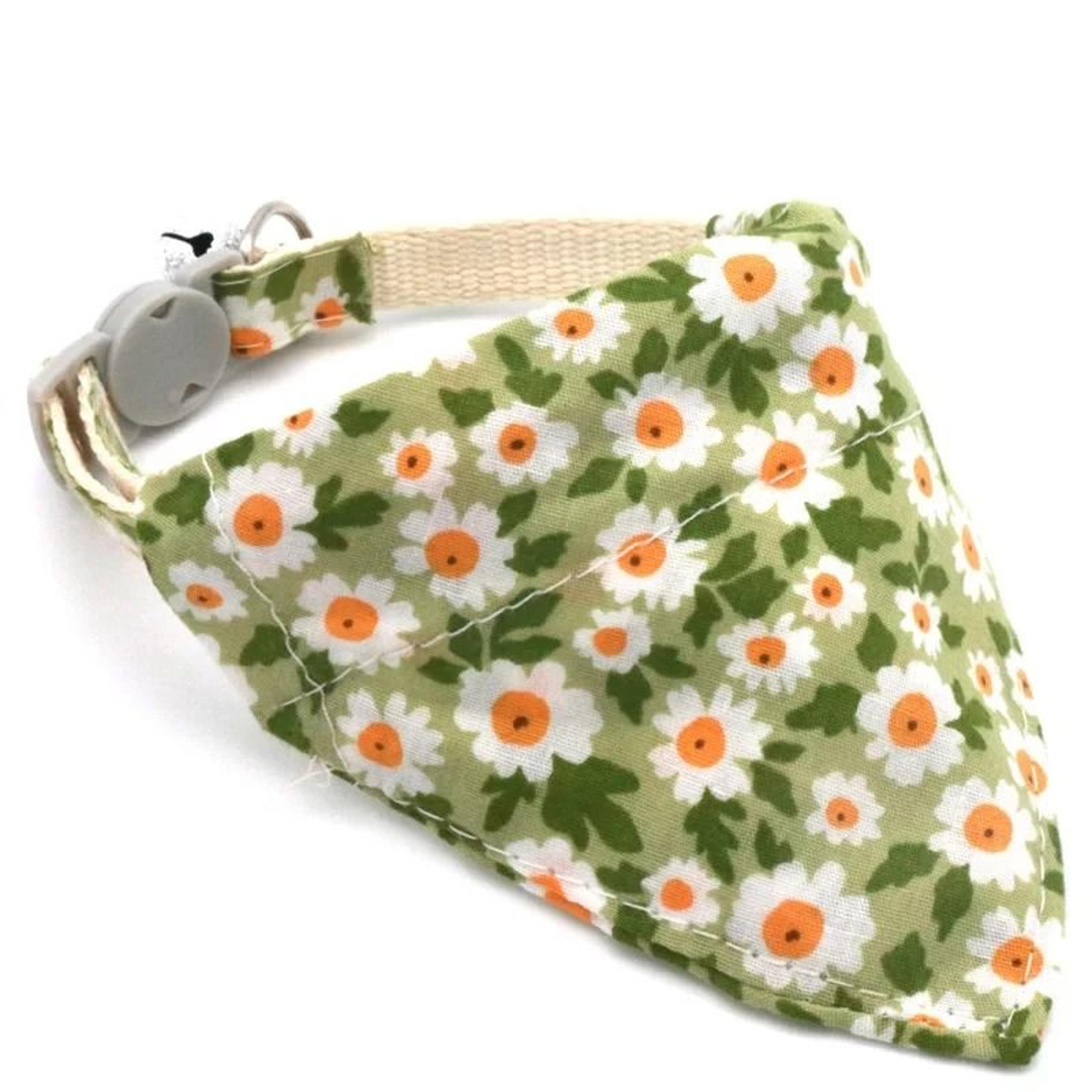 Little Daisy Adjustable Bandana Collar 4