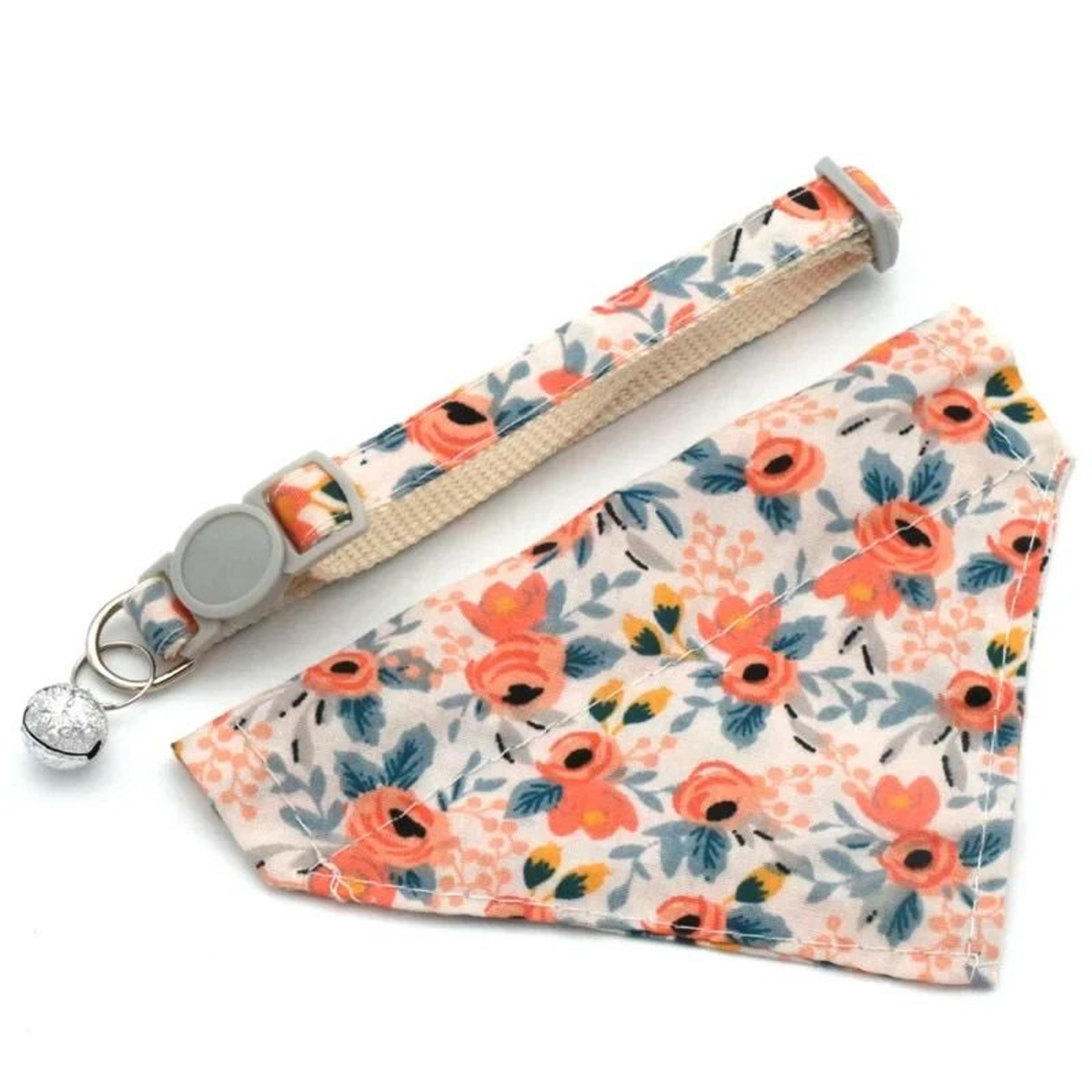 Little Daisy Adjustable Bandana Collar 8