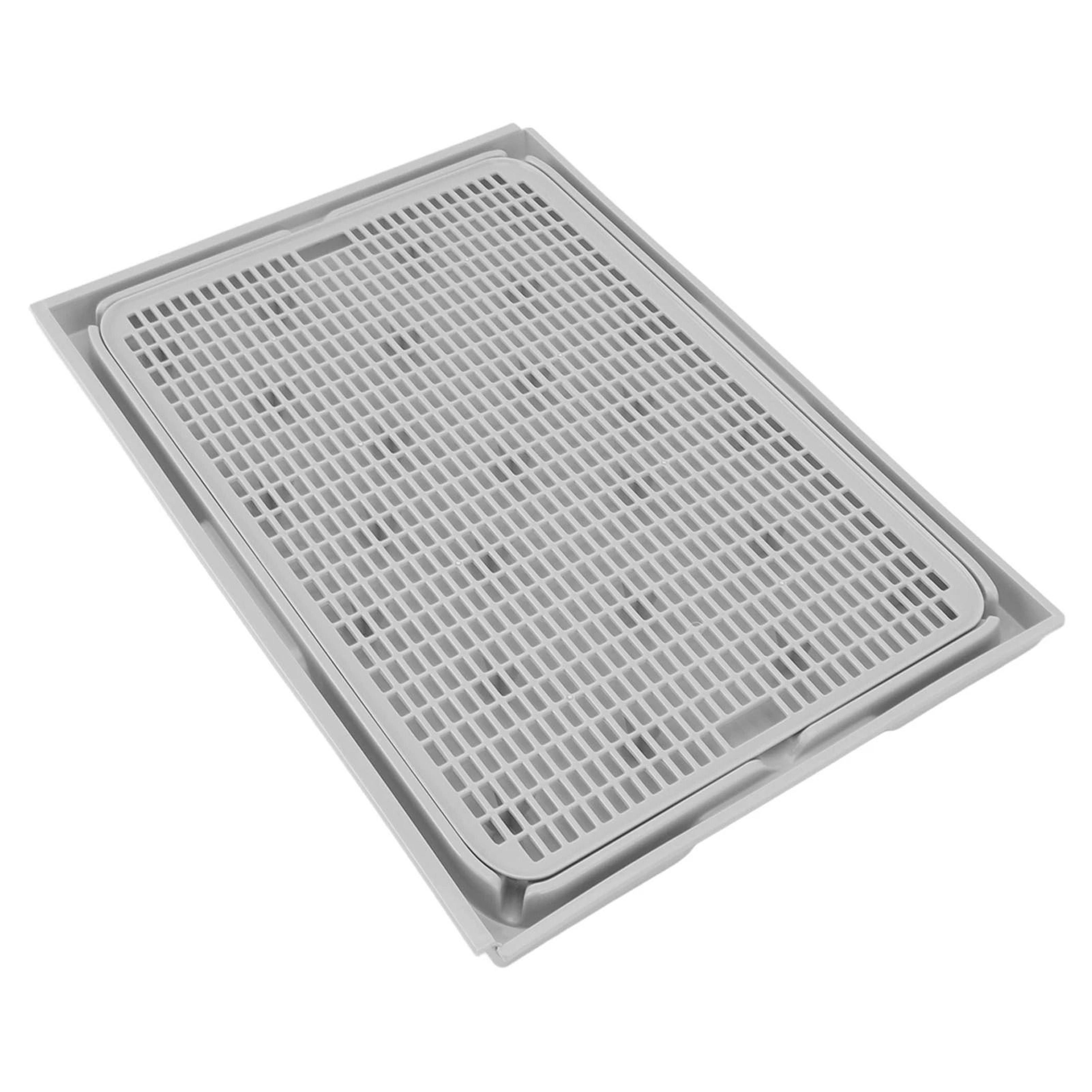 spacious rigid double-layer litter catcher