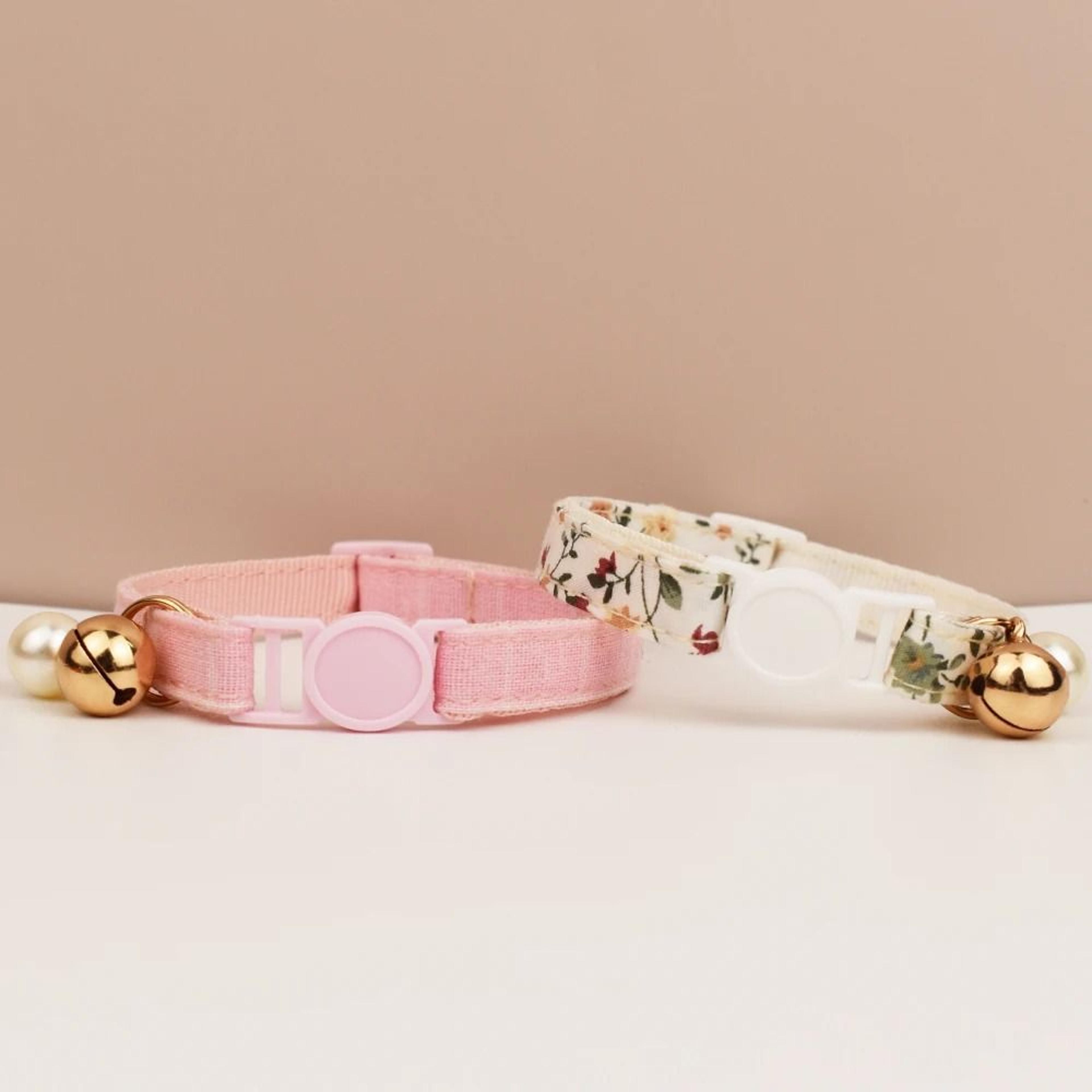 Adjustable Cat Collar With Bowknot  Safety Breakaway Buckle 1