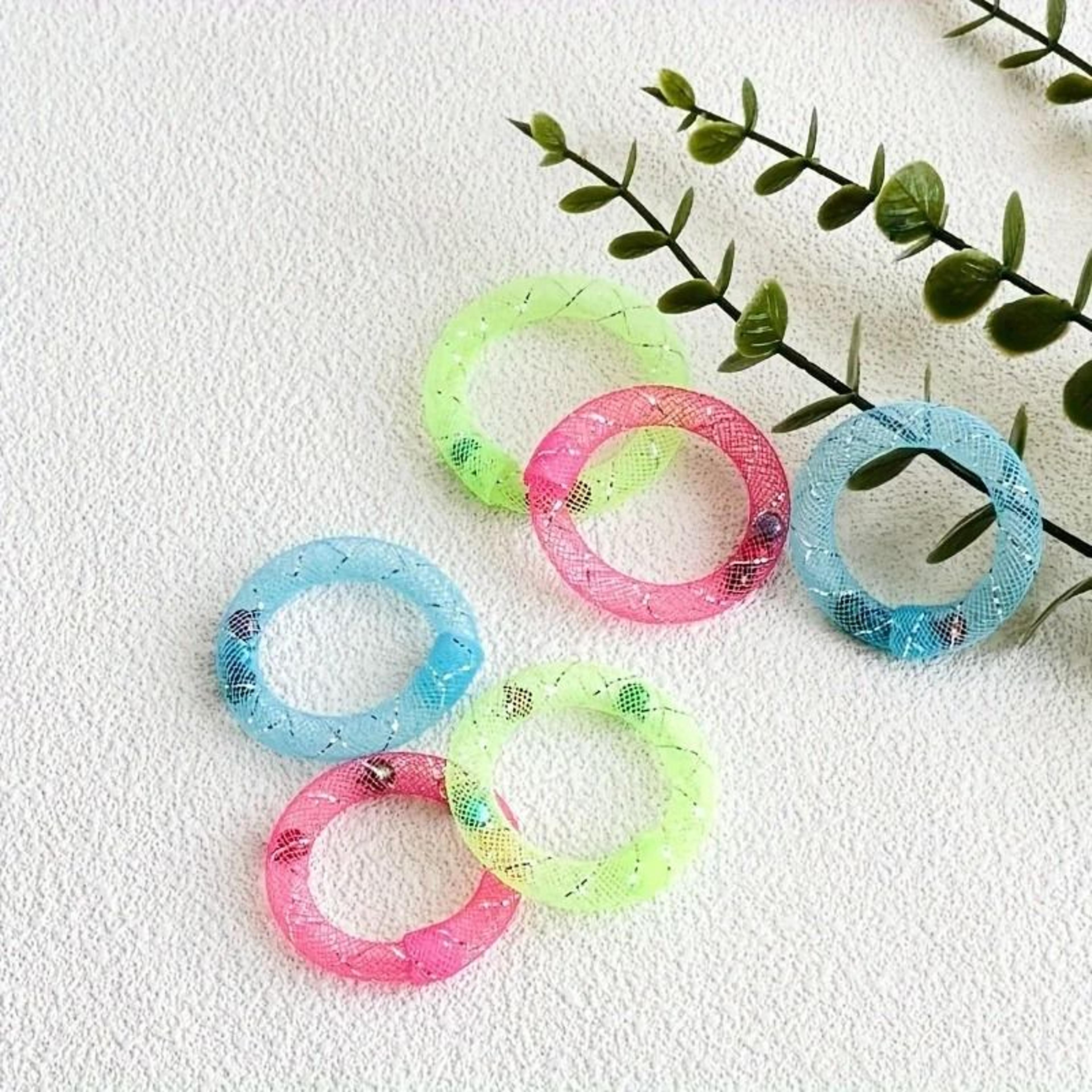 Sweet Donut Shaped Bouncing Spring Cat Toy With Bell Sound 0