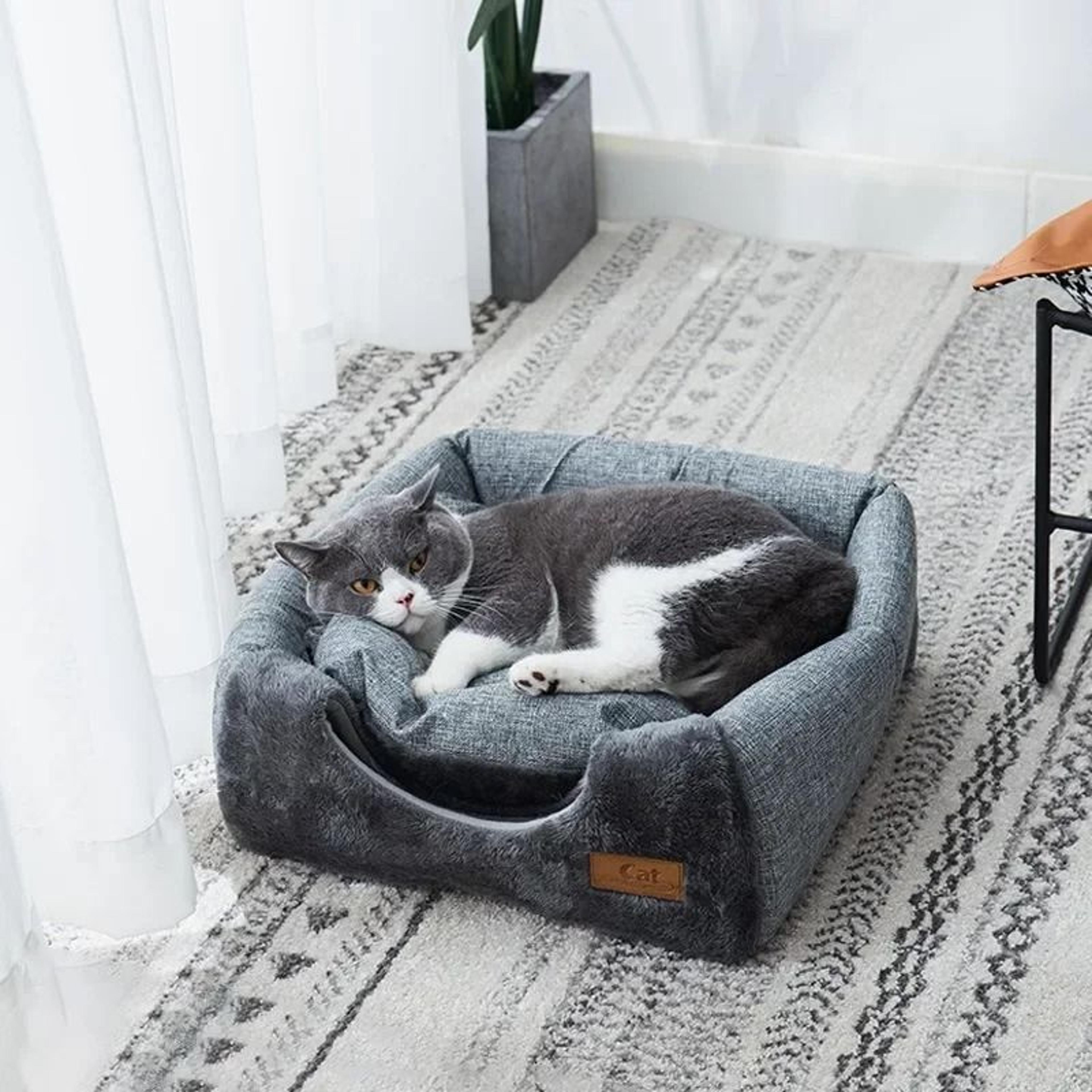 Closed Triangle Winter Warm Pet Nest Tent Bed 2