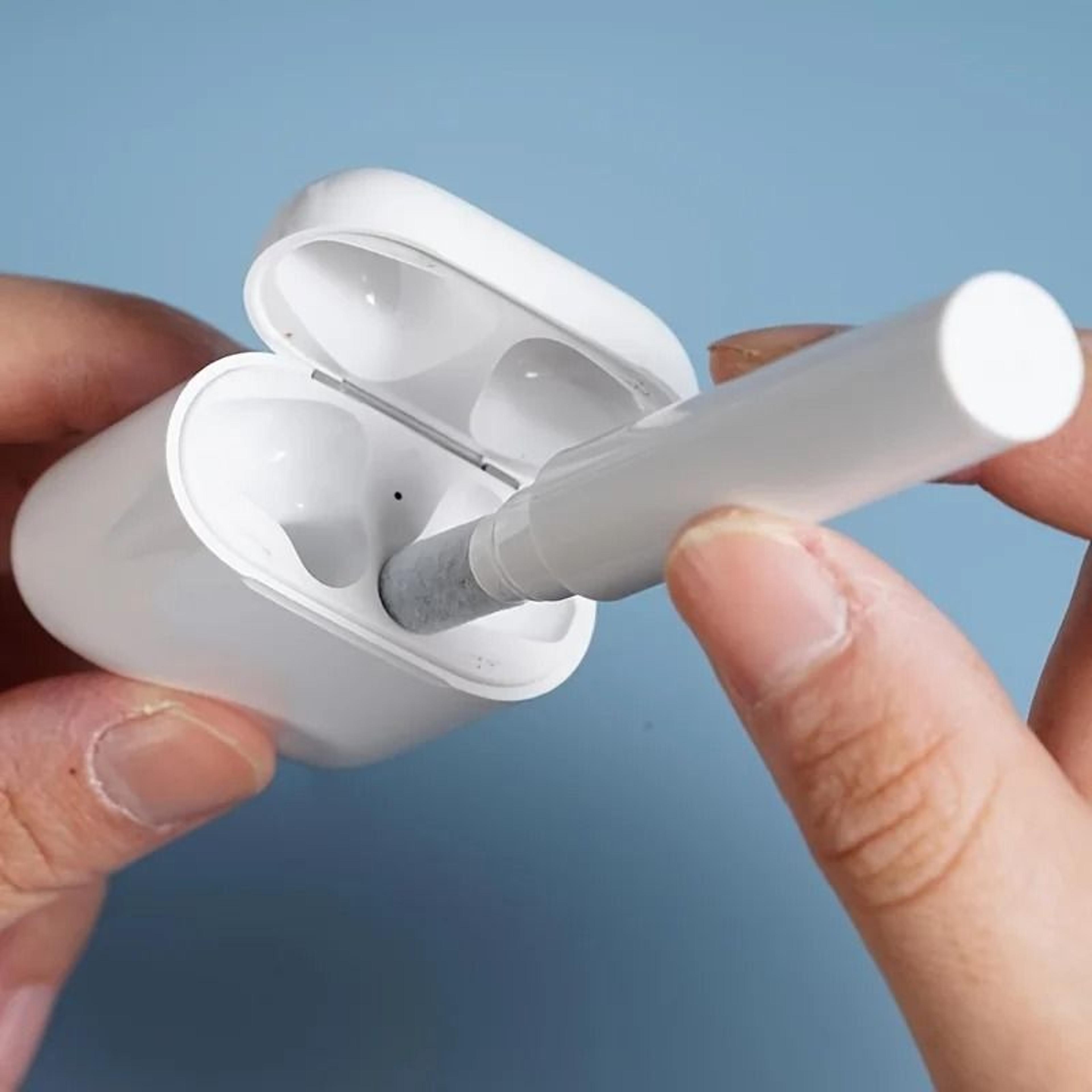 MultiFunction Wireless Earphone And Earbud Cleaning Pen 4