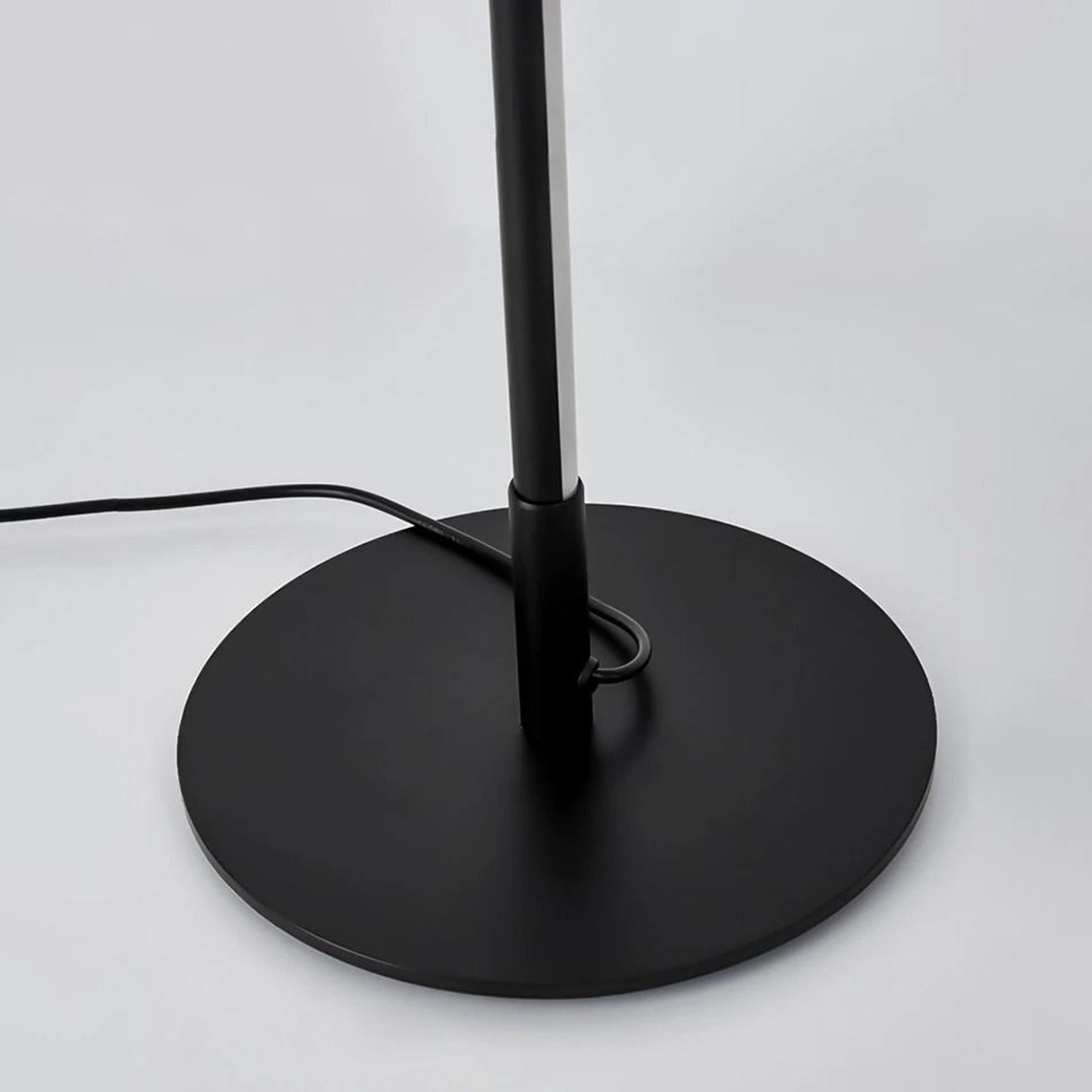 Minimalist Modern LED Table Lamp Bedside Desk Light Simple Nightstand Lighting For Hotel Homestay H 2