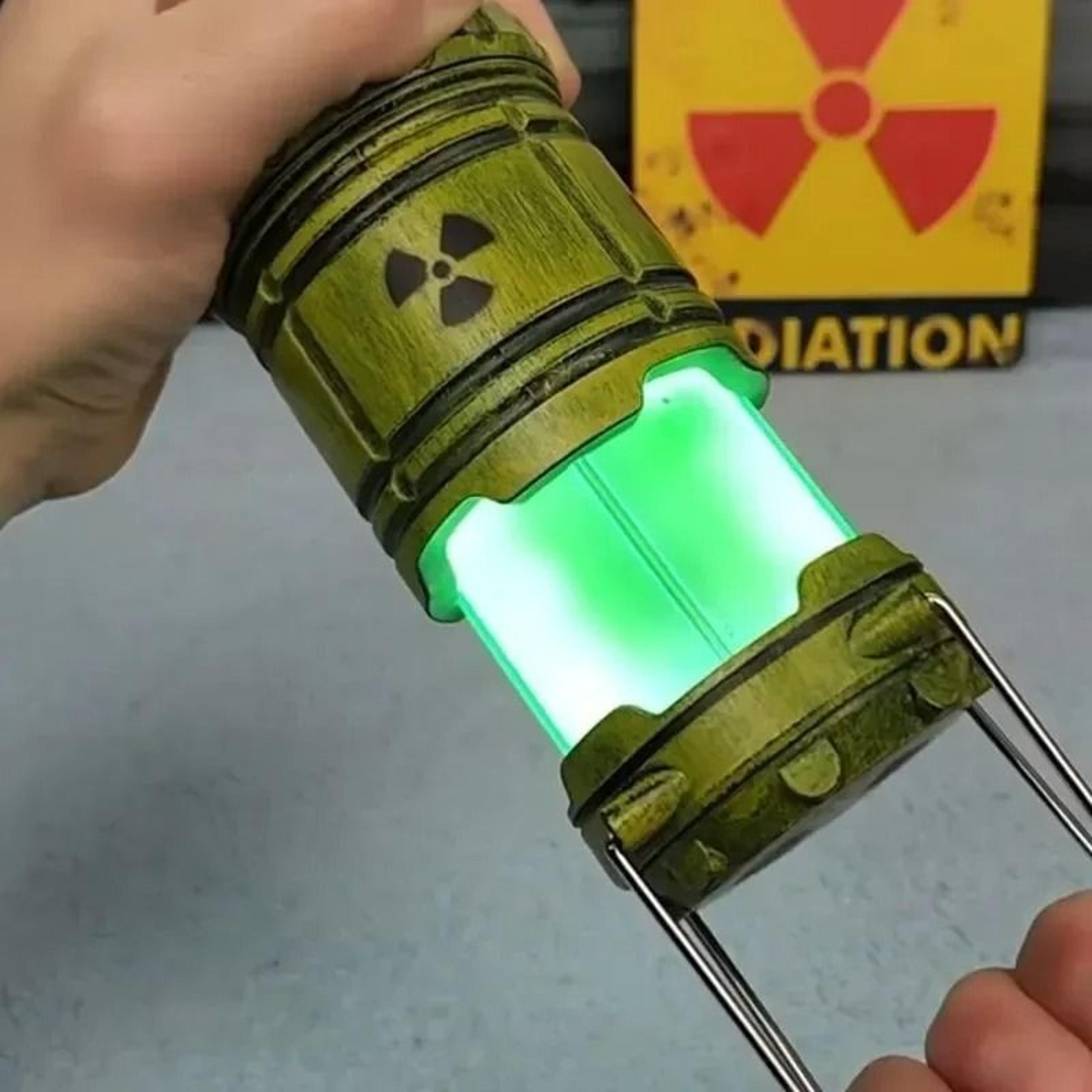 Mini Simulation Nuclear Reactor Lantern Handheld Camping Light Decor 1
