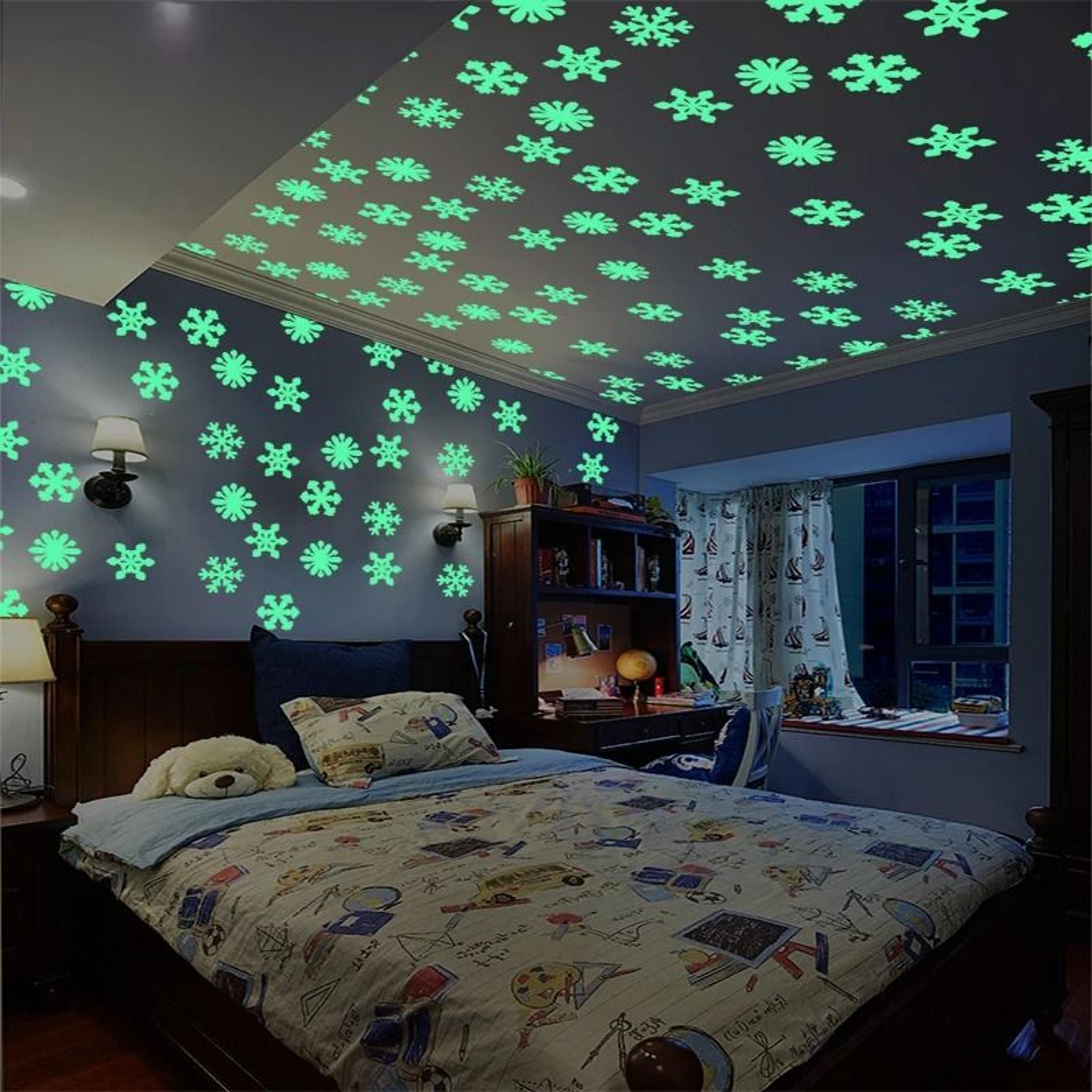 50-piece luminous snowflake wall stickers glow in the dark decals kids bedroom christmas decor